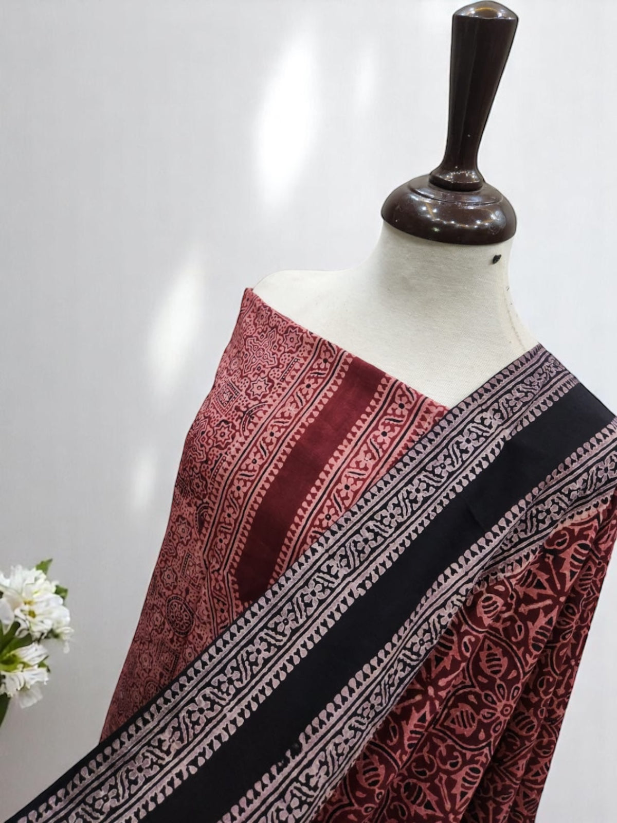 Neckline Natural Dyed Lawn 2pc
