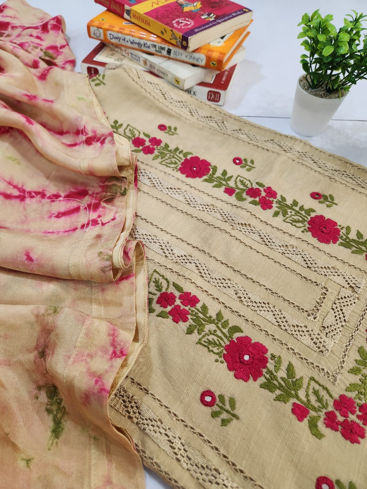 Premium Raw Silk Tarkashi 3pc advance payment