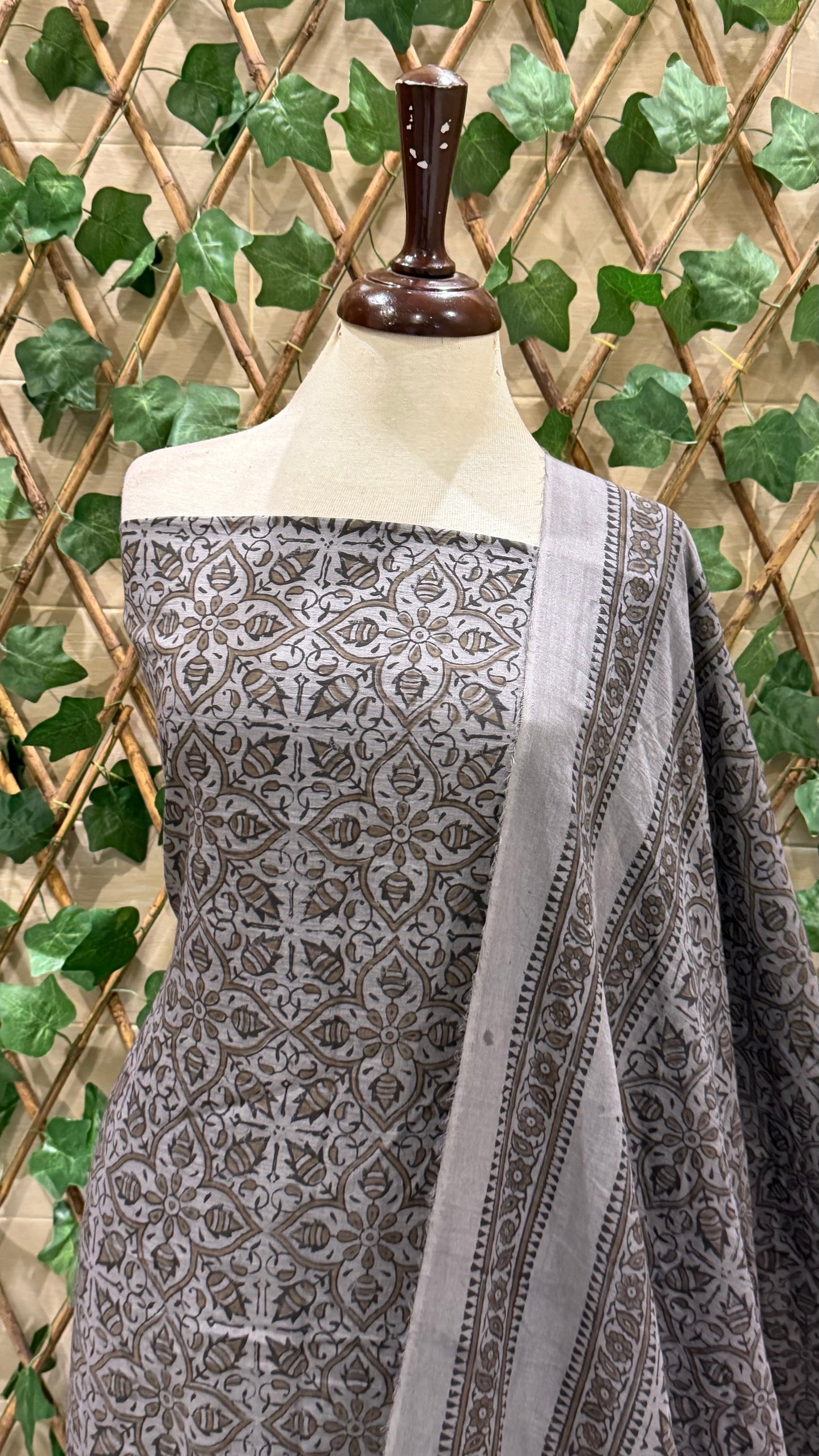 Lawn Natural dyed shirt dupatta