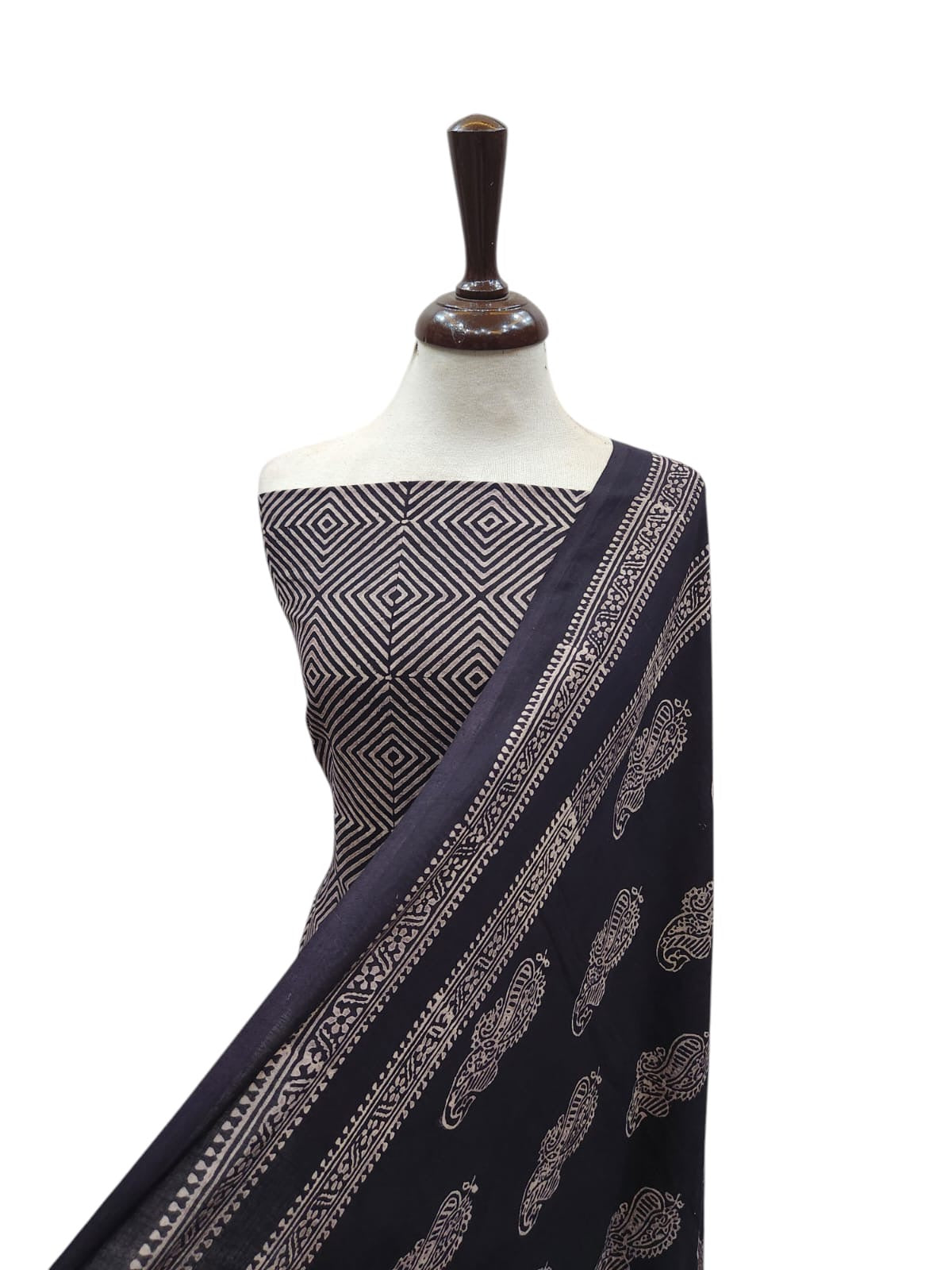 Black & beige geometric design lawn 2pc