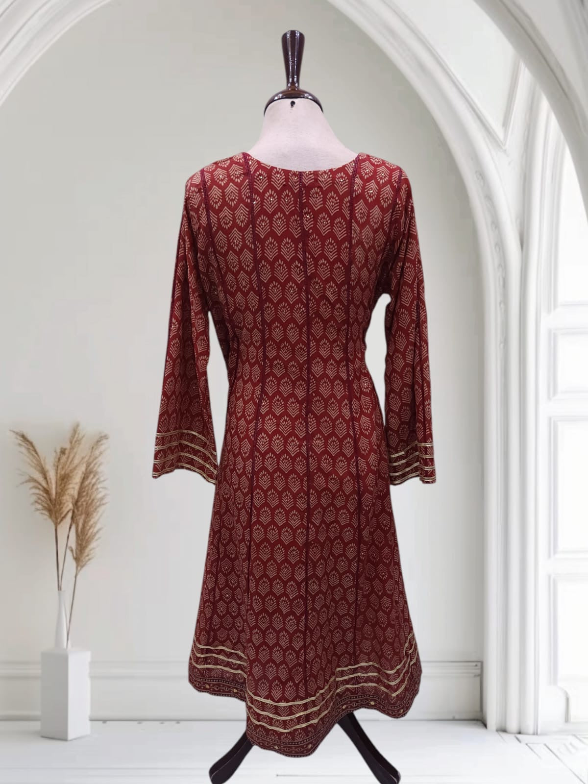Medium Size Long dress lawn