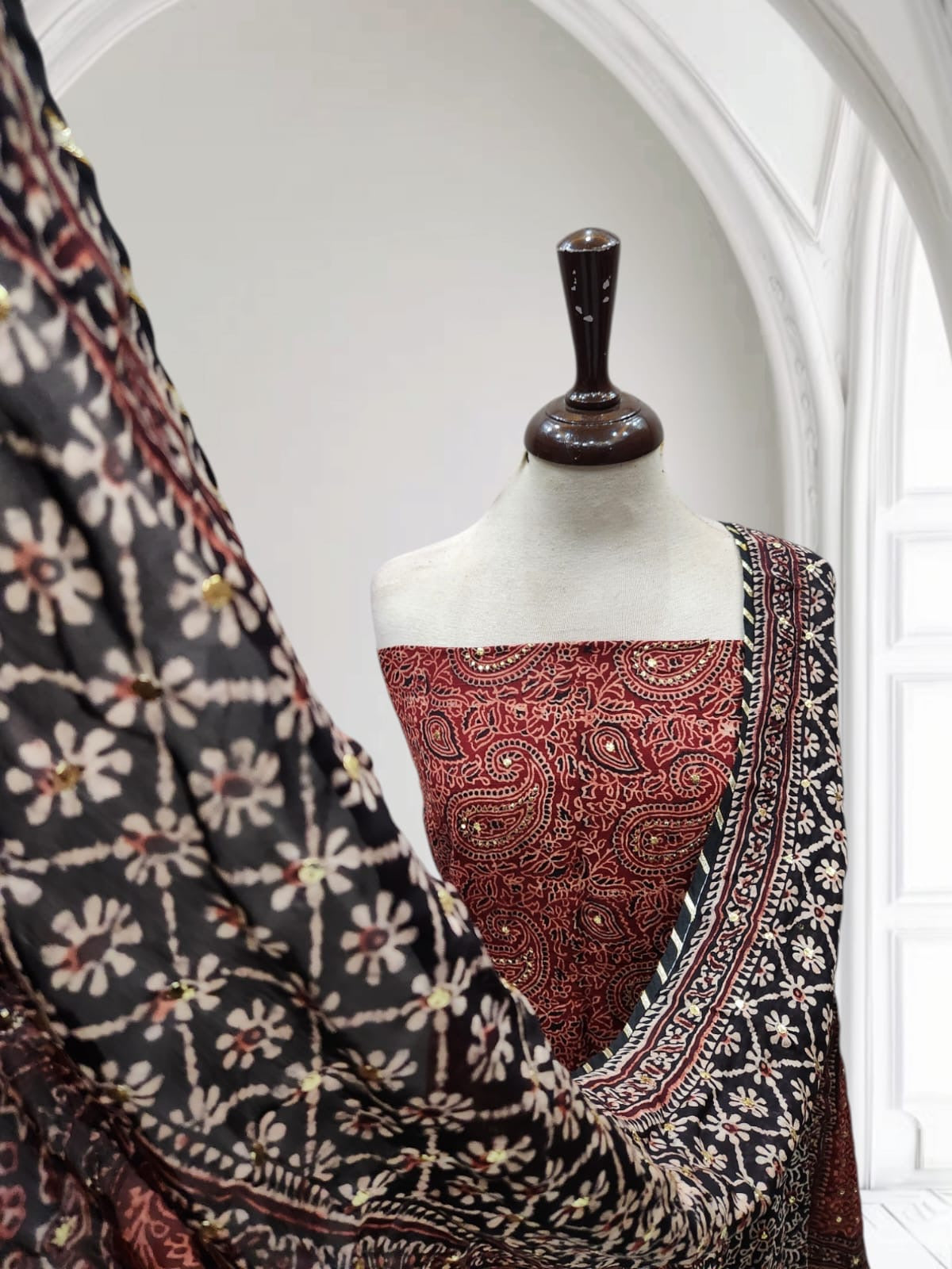 Raw silk with medium silk with Mukesh 3pc