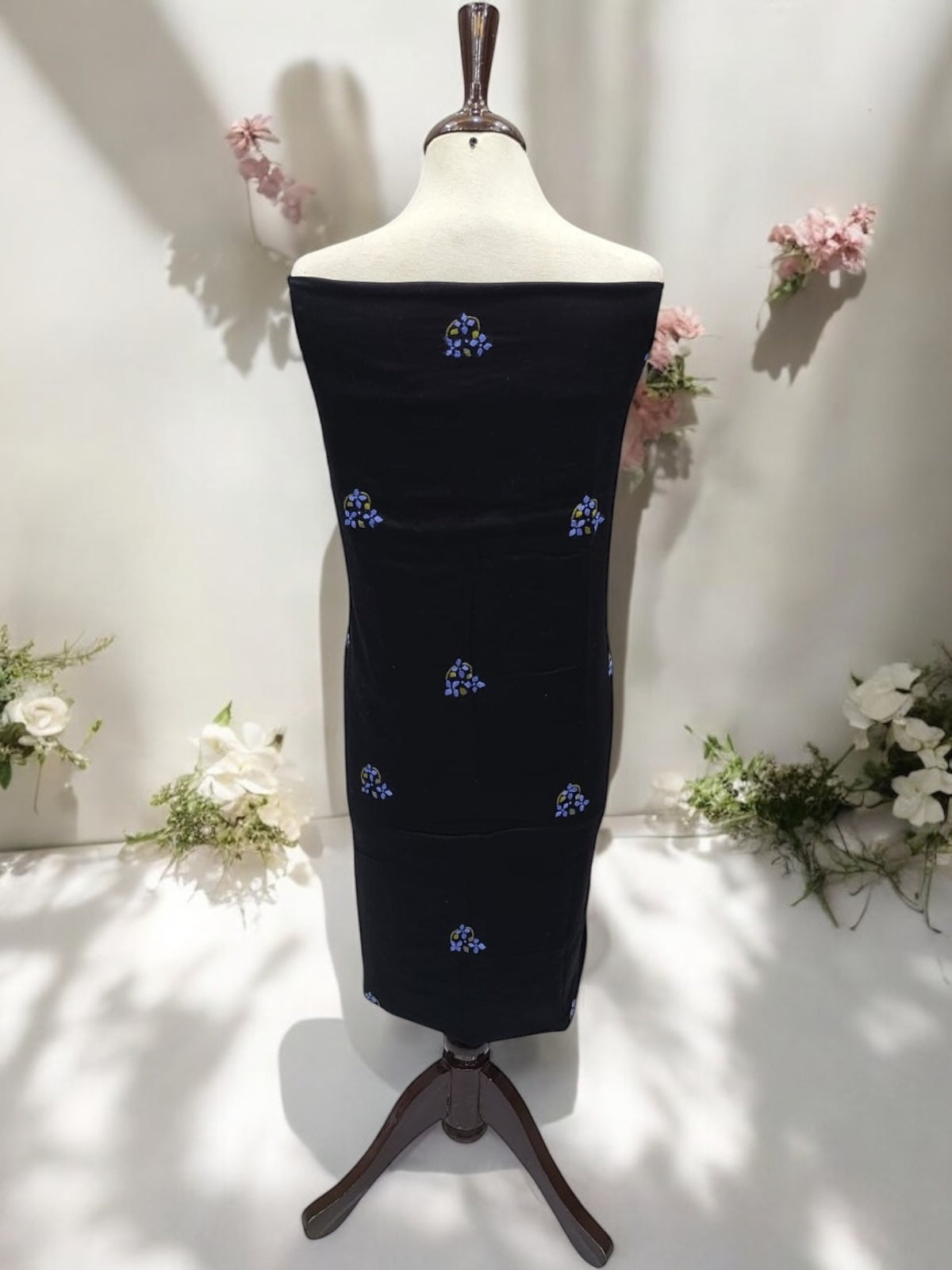 Tarkashi Applique Style 2pc Ice blue with hot pink