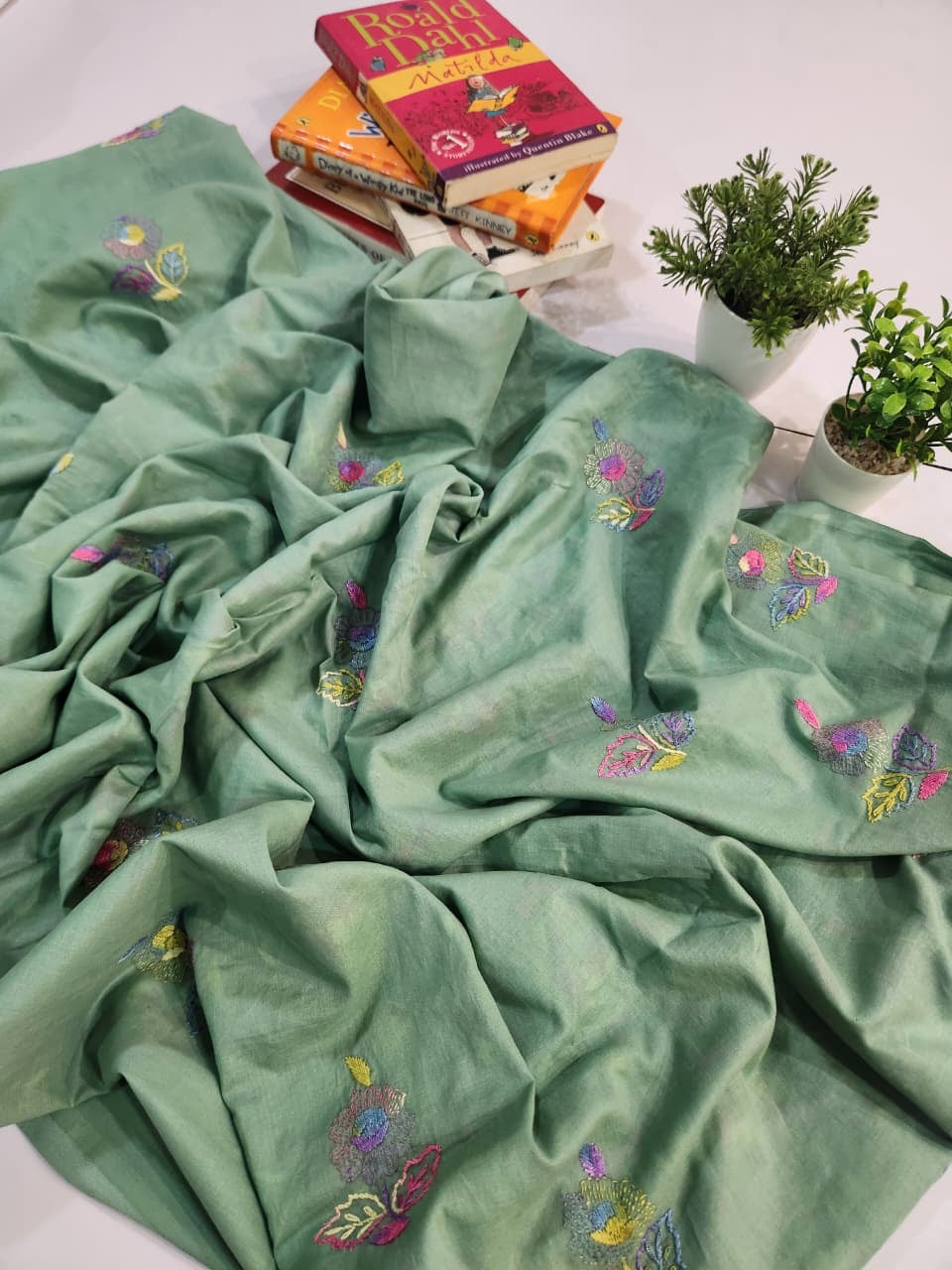 Lawn Kanthakari Shirt