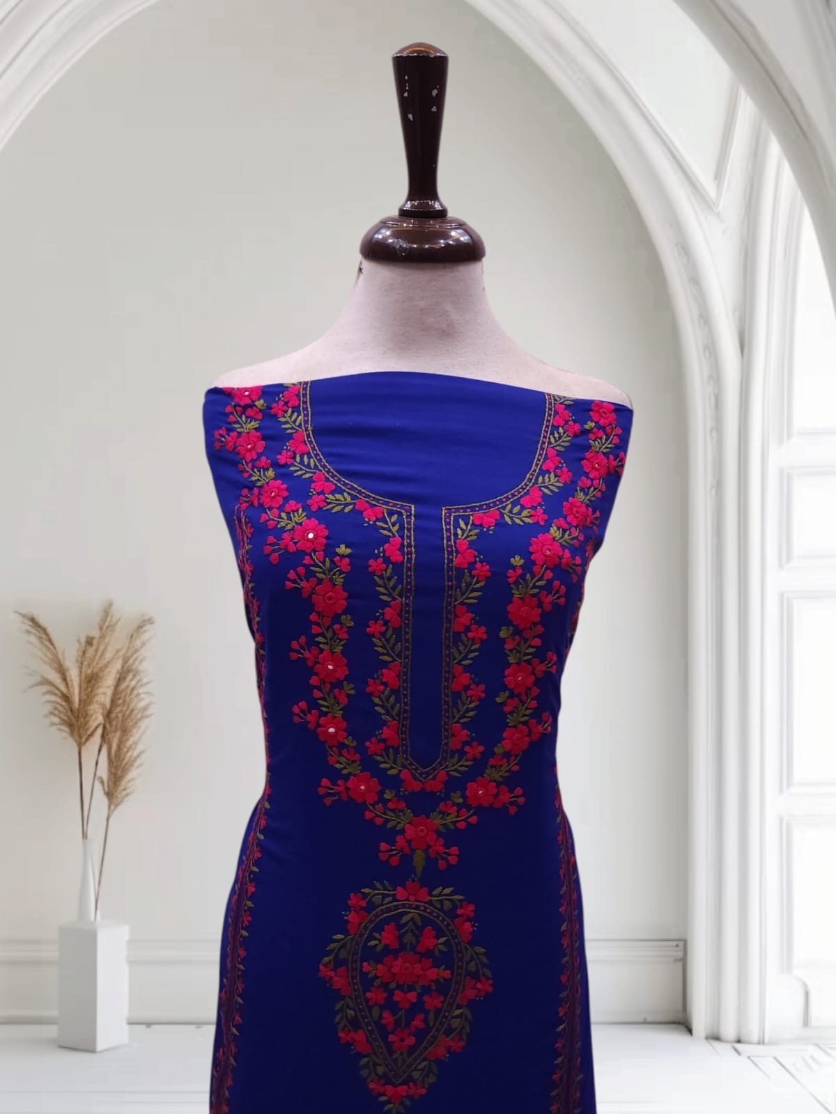 2pc Marina Tarkashi with embroidery