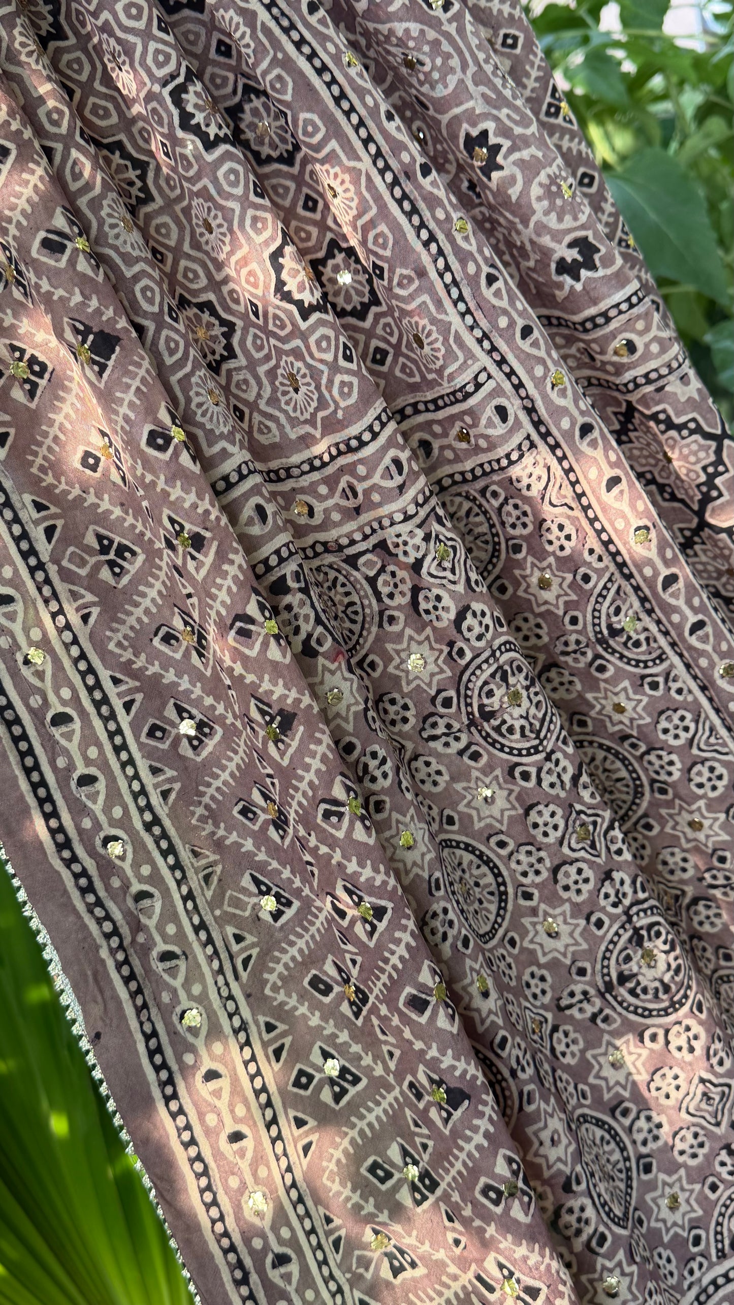Medium Silk dupatta with Mukesh