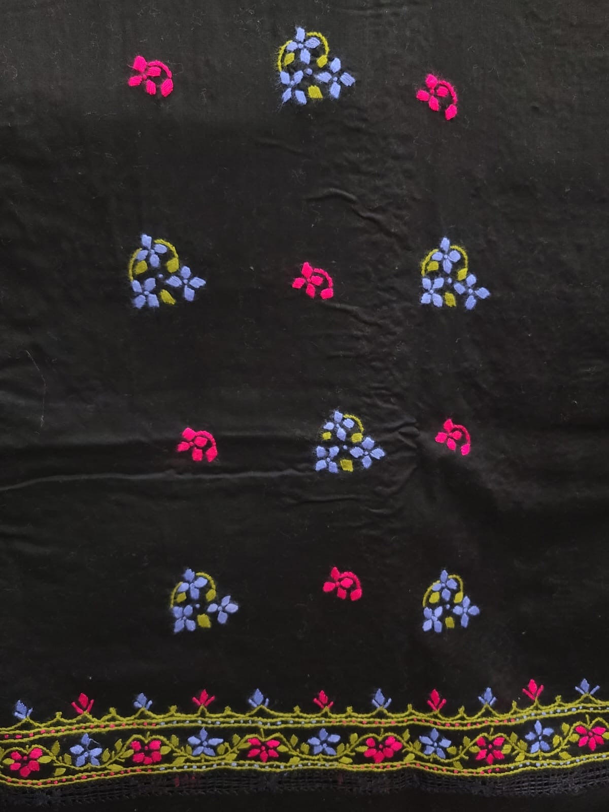Tarkashi Applique Style 2pc Ice blue with hot pink