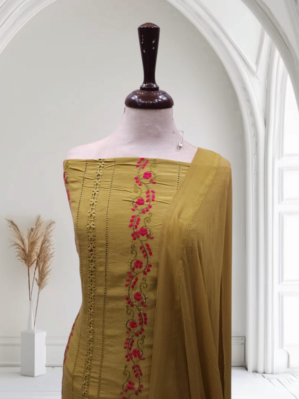 Raw silk Fresh Olive 🫒 shade 2pc