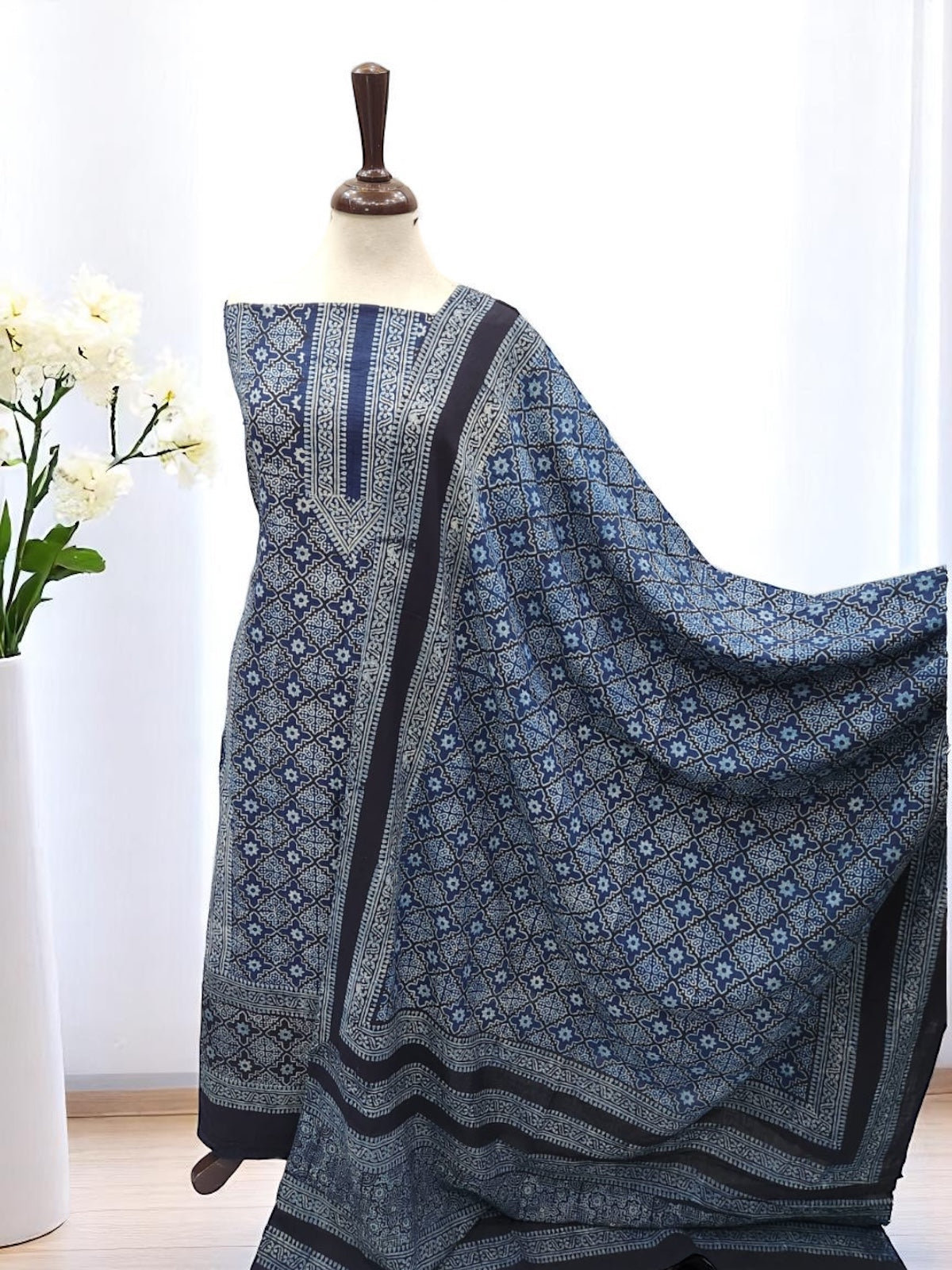 Neckline Natural Dyed Lawn indigo