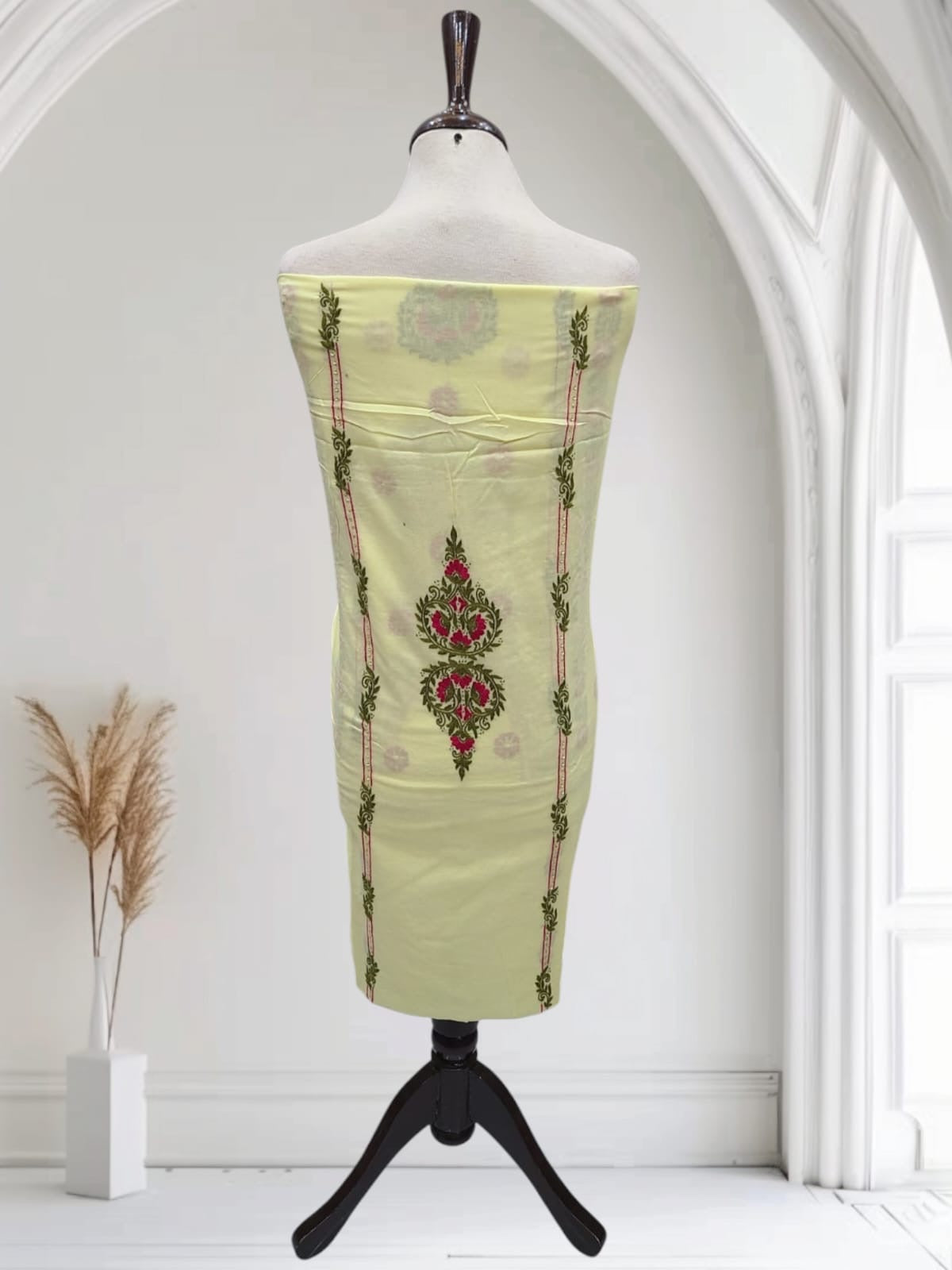 Made by hand, chosen by heart Lawn Shirt