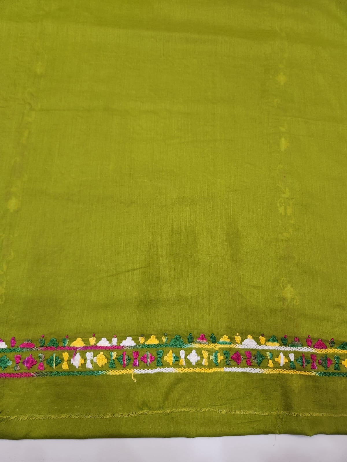 Sale wali lawn shirt Mehndi green shade