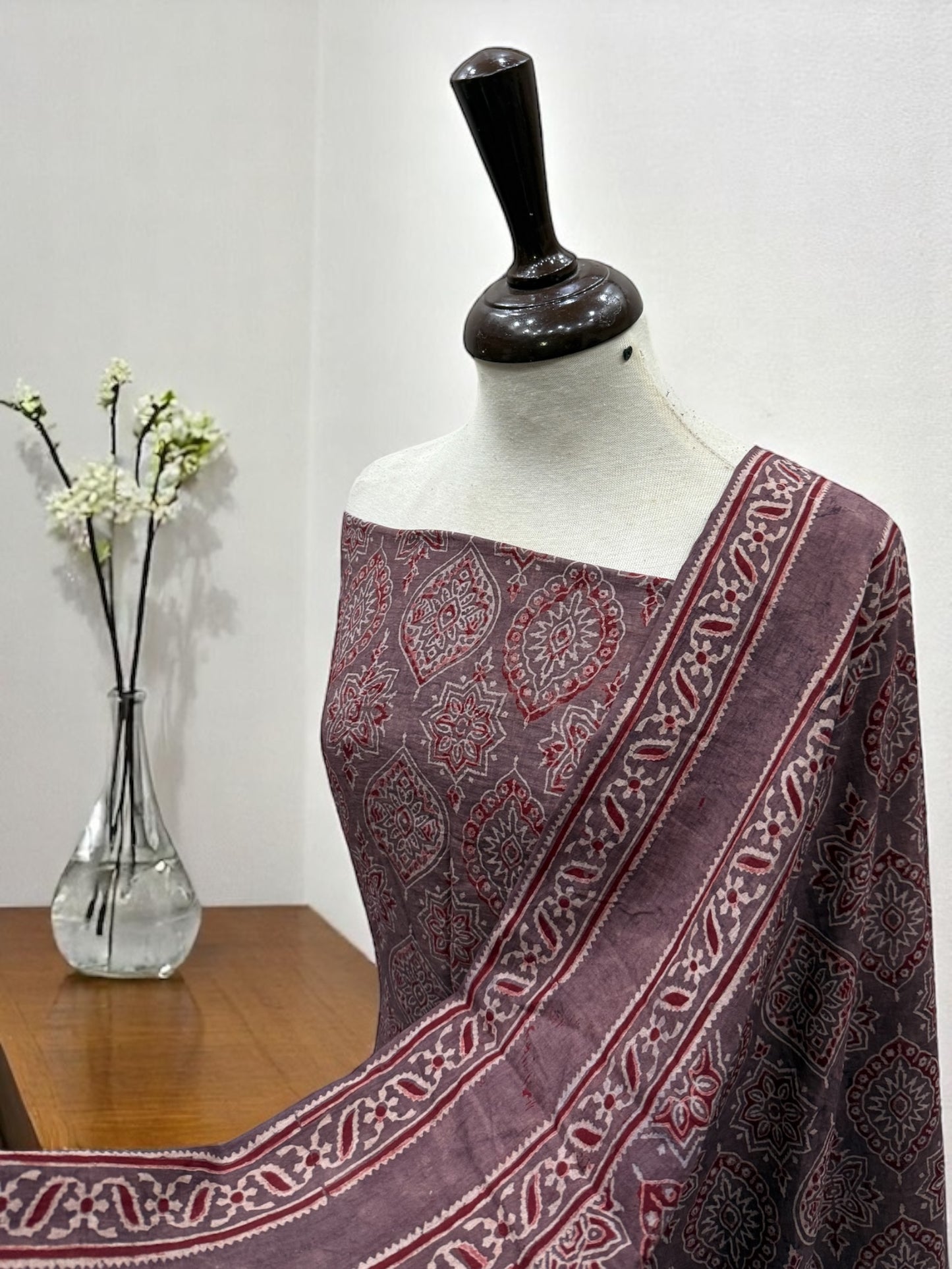 Natural Dyed Lawn 2pc New shade