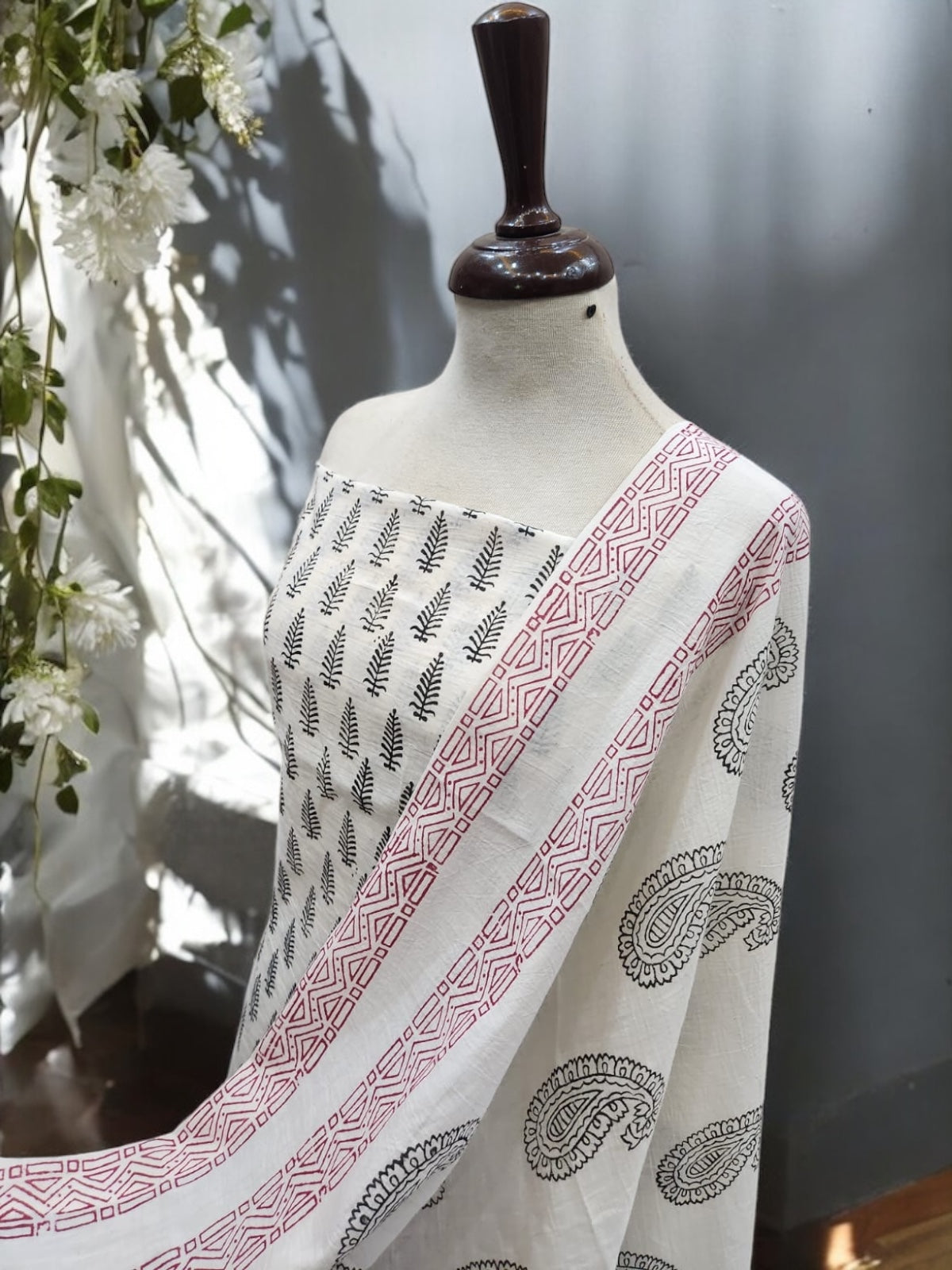 Amazing Block print Black Maroon leaf