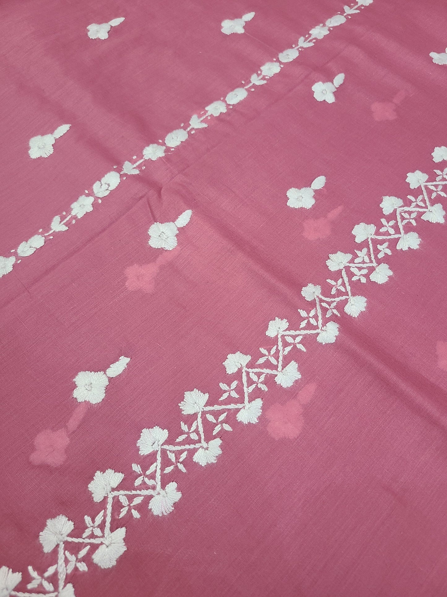 Kashmiri Style Neckline chowk Embroidered Lawn 2pc