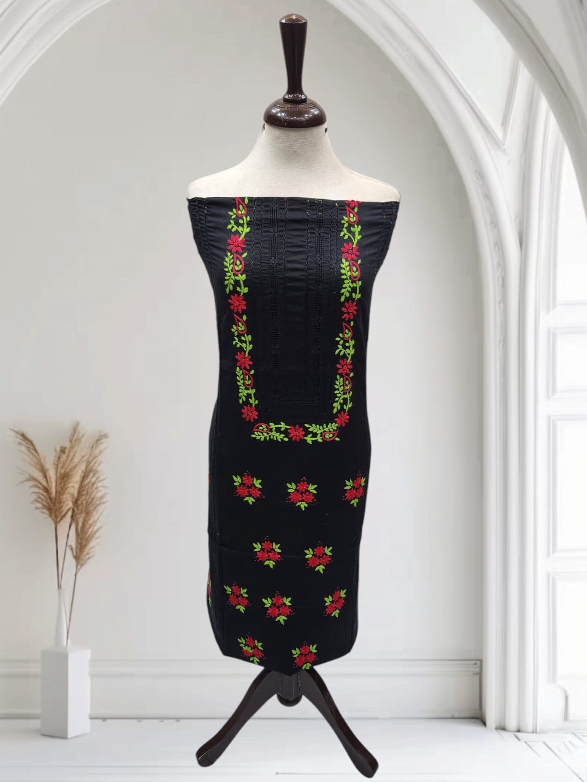 Black Tarkashi Red green