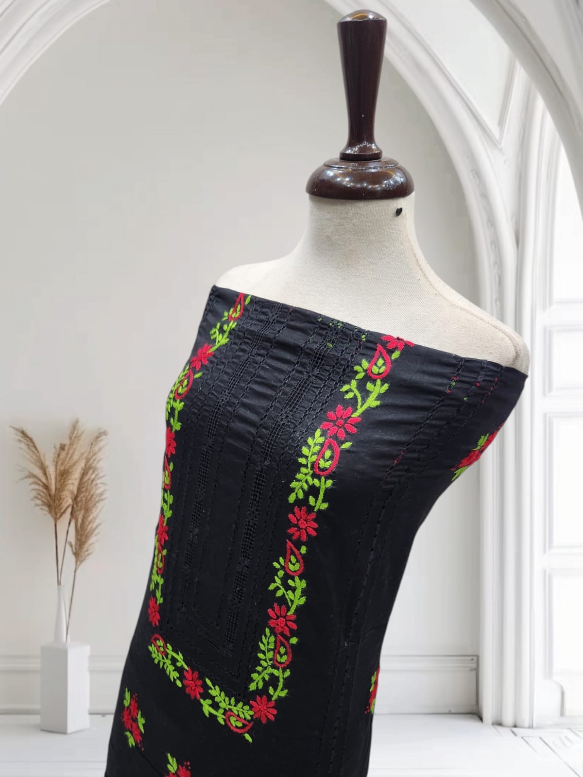 Black Tarkashi Red green