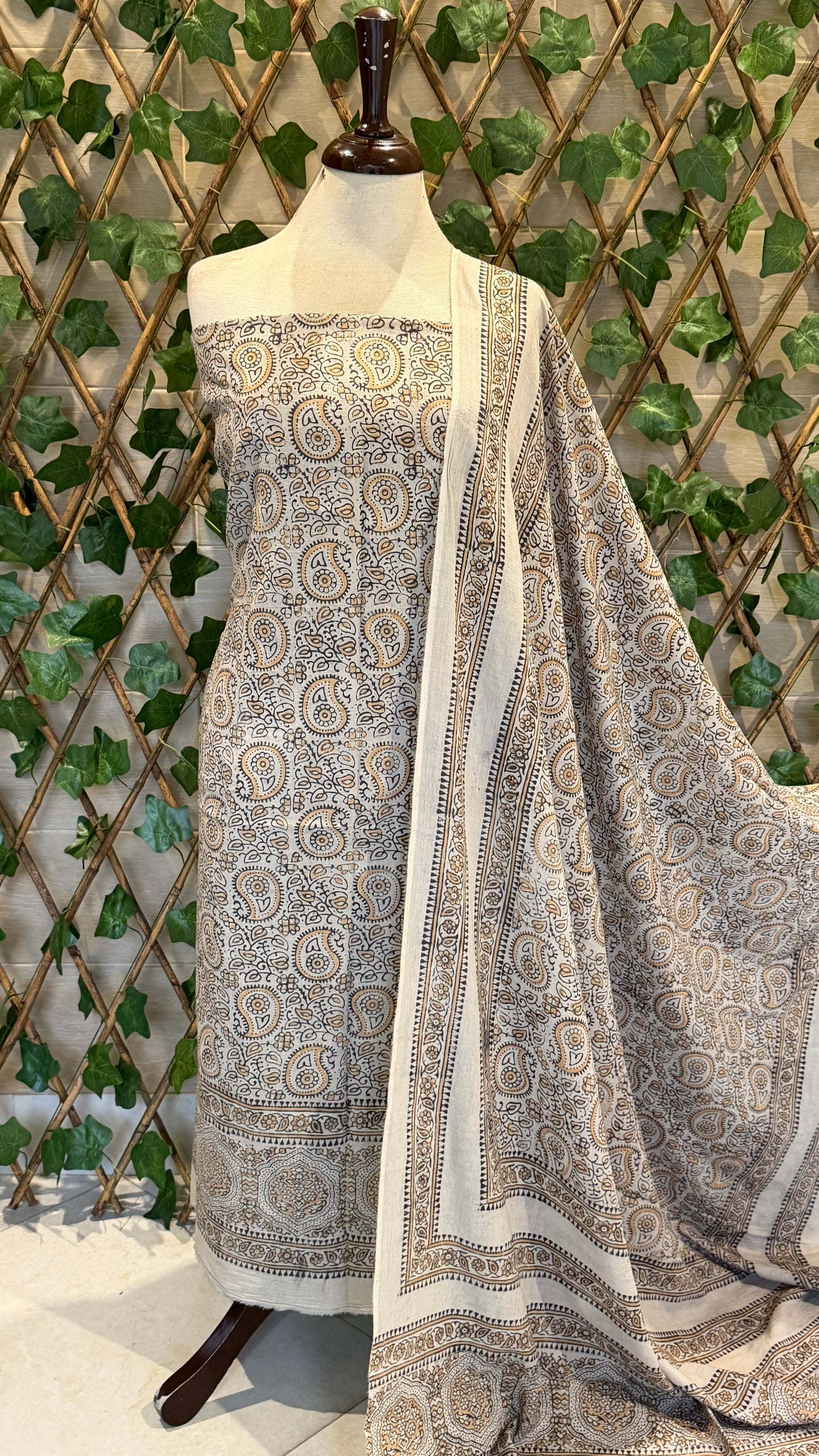 Lawn natural dyed shirt and dupatta