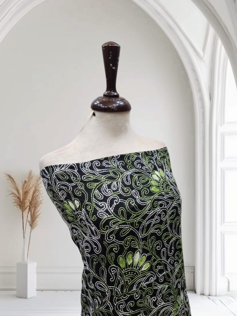 Lawn hand embroidered Jaal shirt its Mongia Green