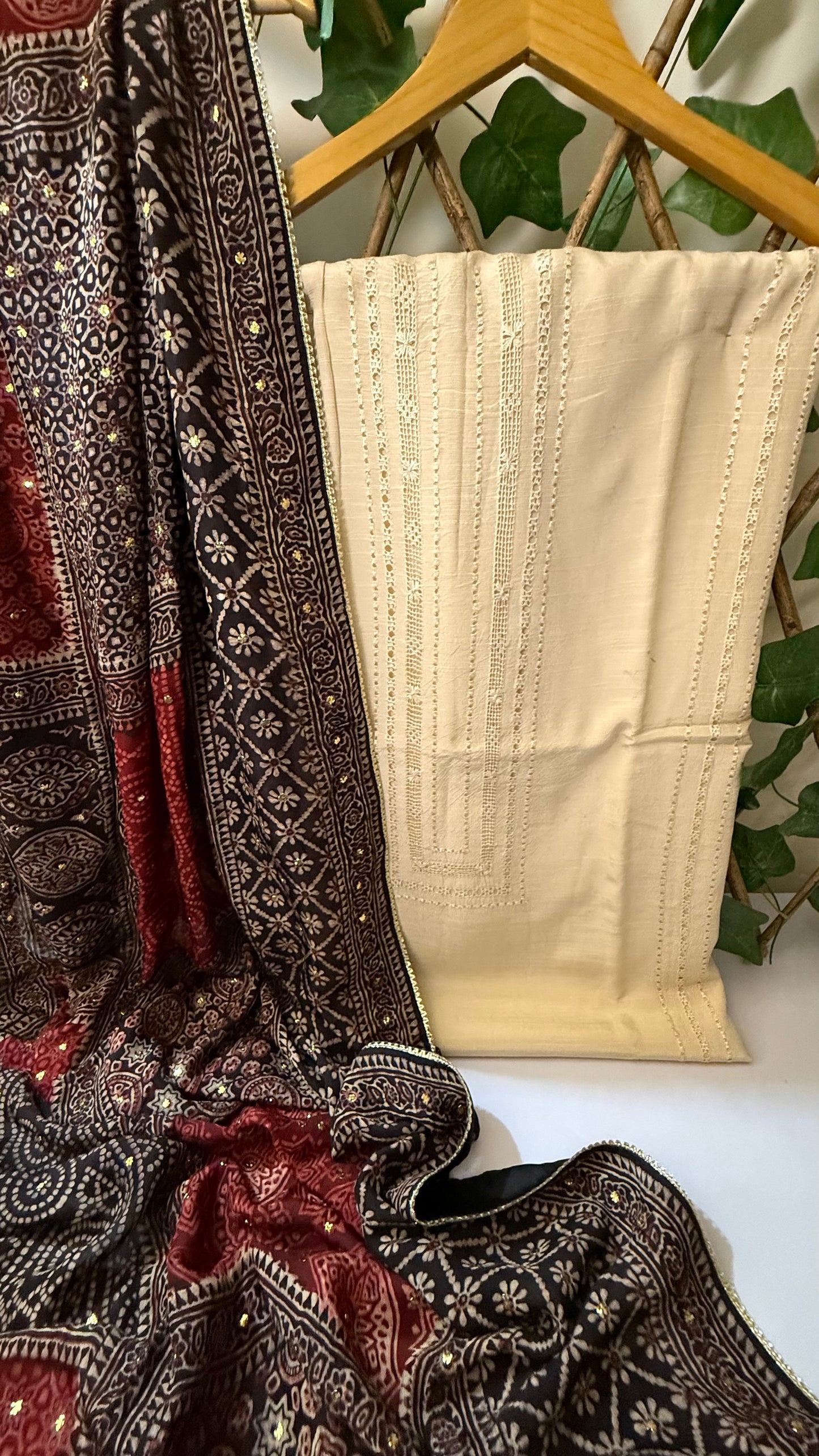 Raw silk with medium silk advance payment