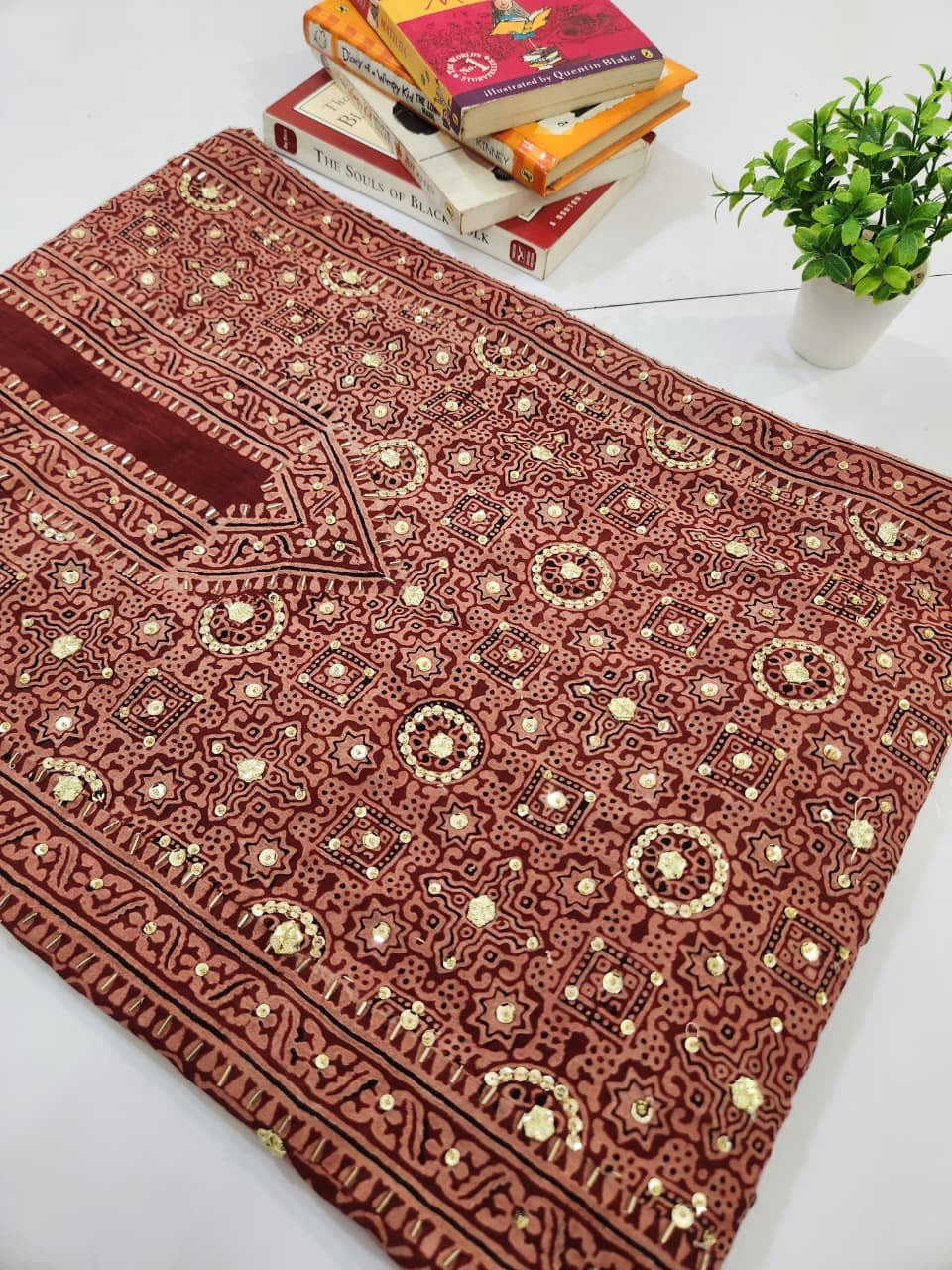Lawn Natural Dyed Shirt With Adda Work