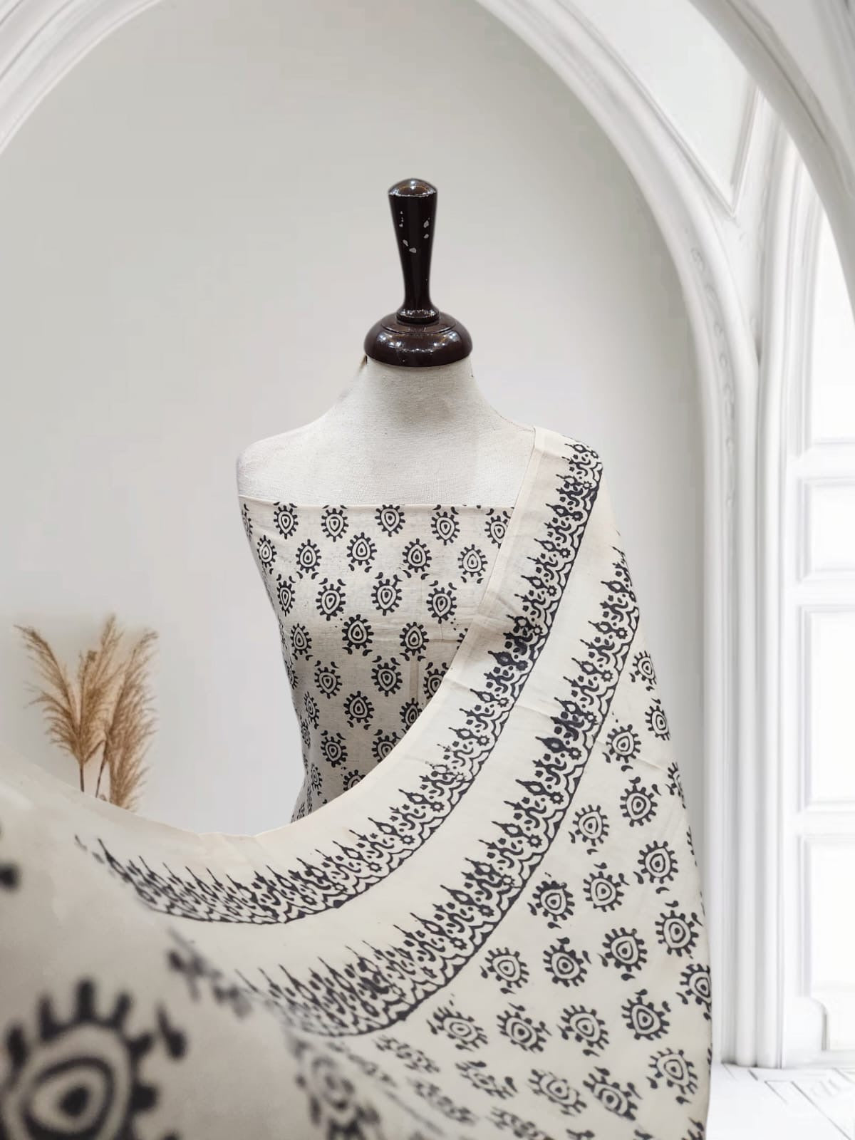 Khaddi Lawn Block print suit