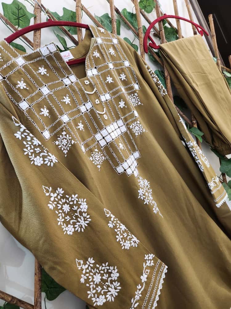 Texture Russian Linen stitched size XL