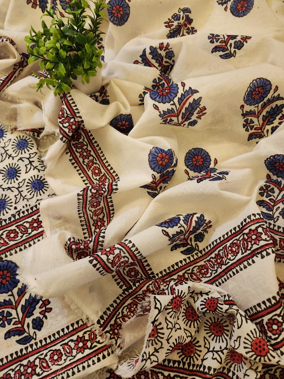 Boutique Special Lawn Block print 2pc (advance payment)