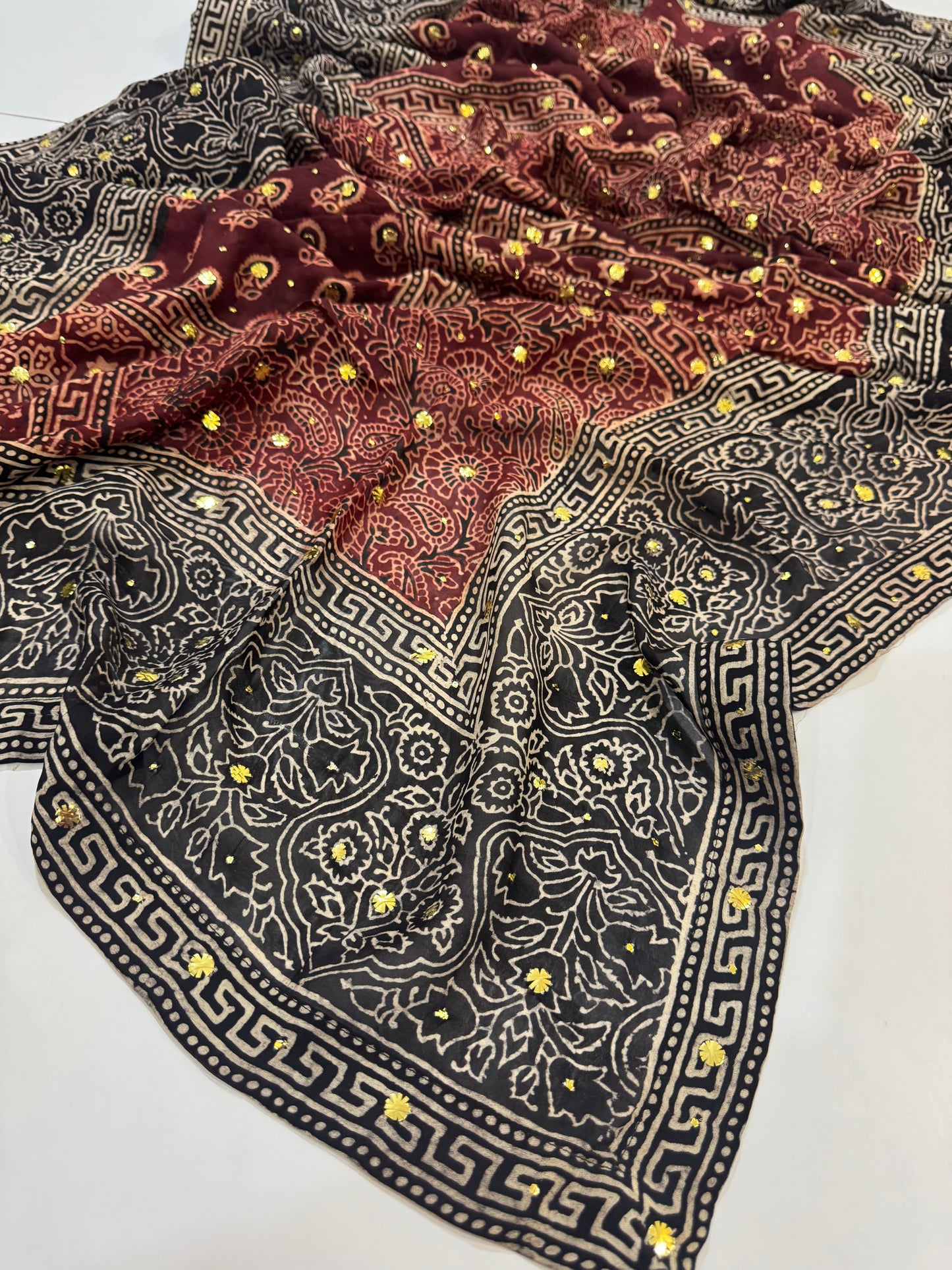 Medium silk Natural dyed Mukesh Shawl