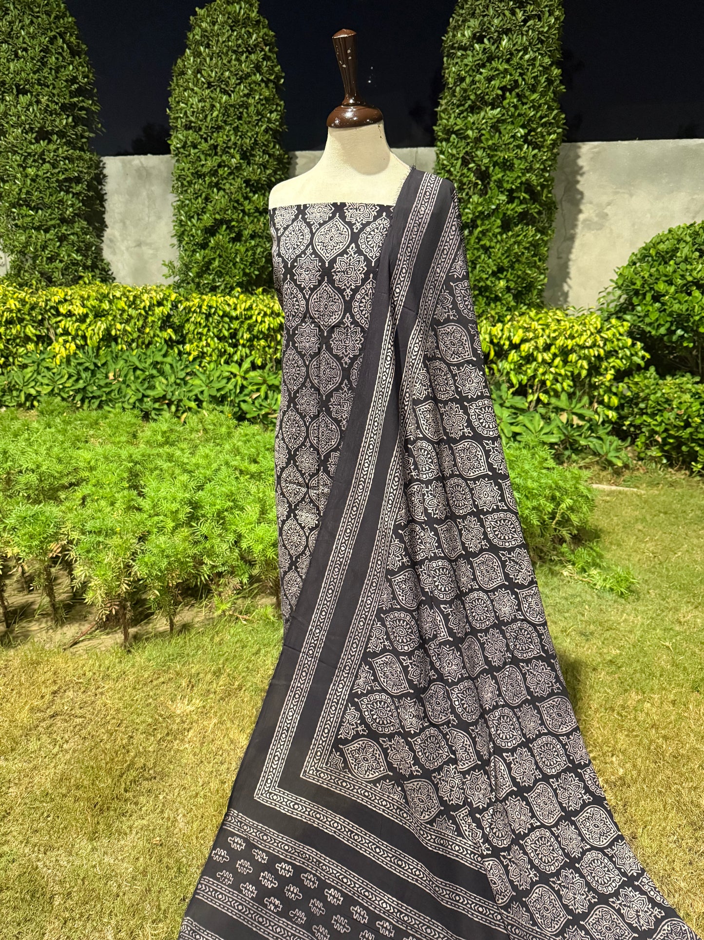 Lawn Natural dyed Shirt and dupatta