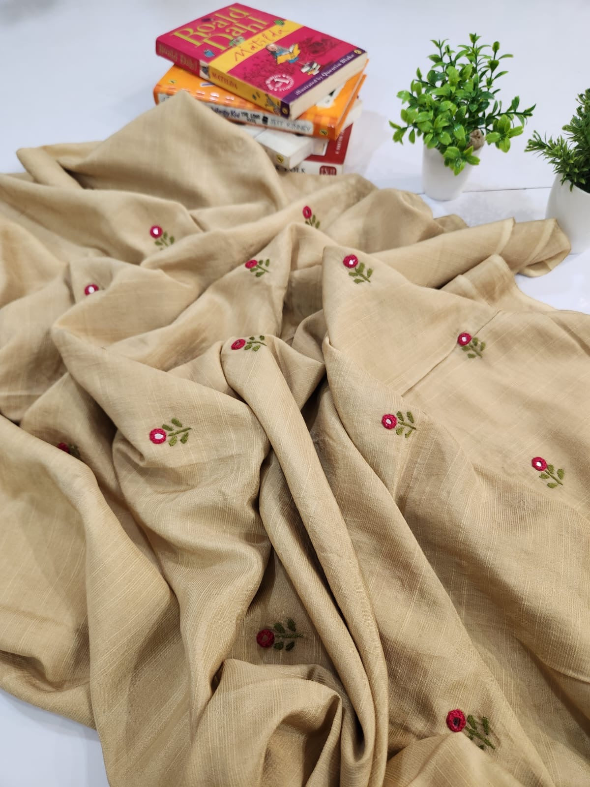 Premium Raw Silk Tarkashi 3pc advance payment