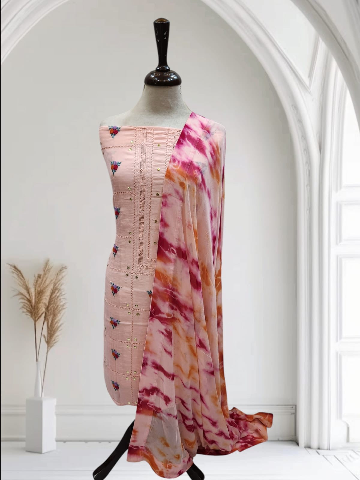 Tarkashi Raw silk Peachy Pink with Gulab tanka