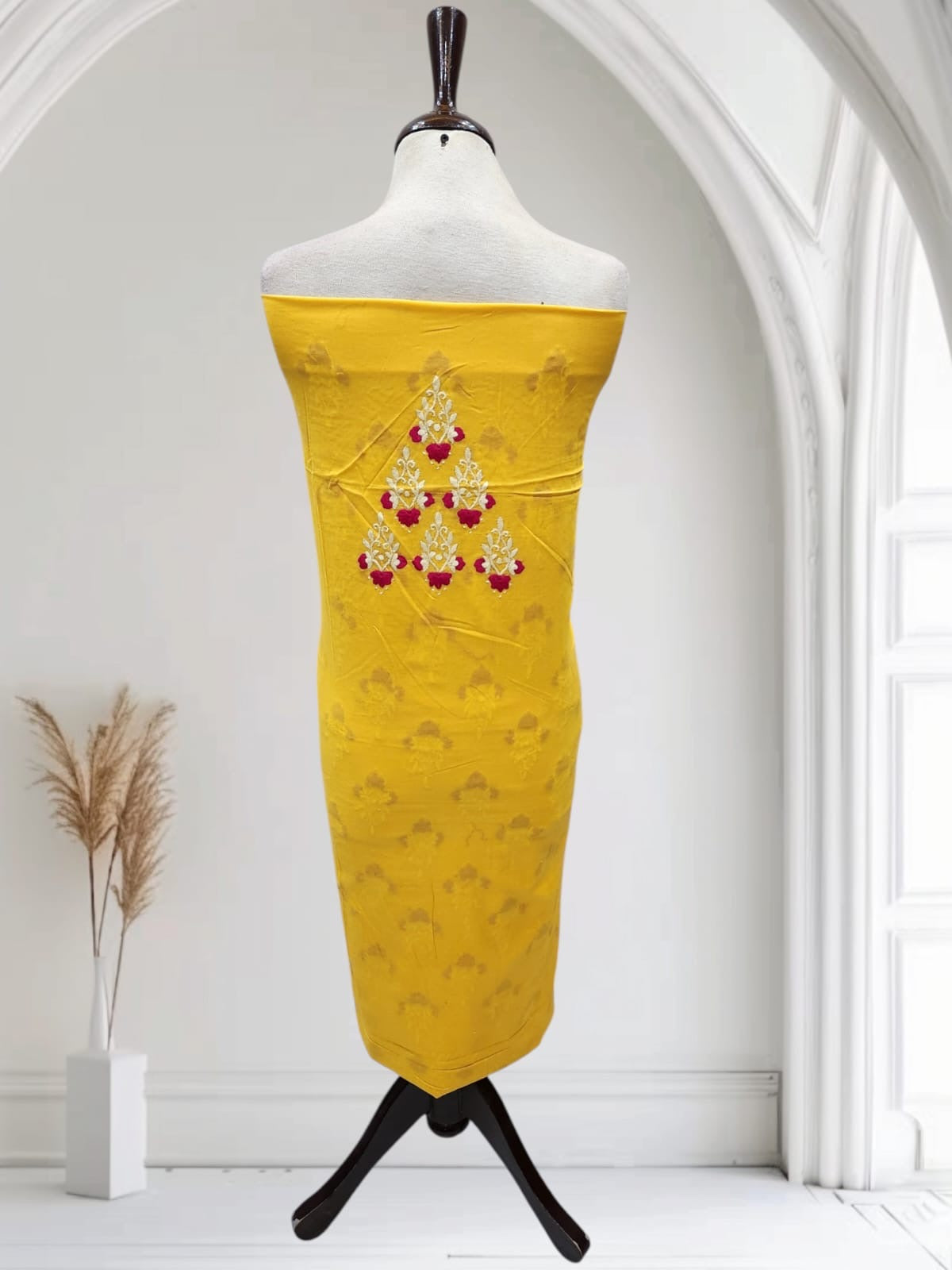 Pela Moti choor shade lawn hand embroidered shirt