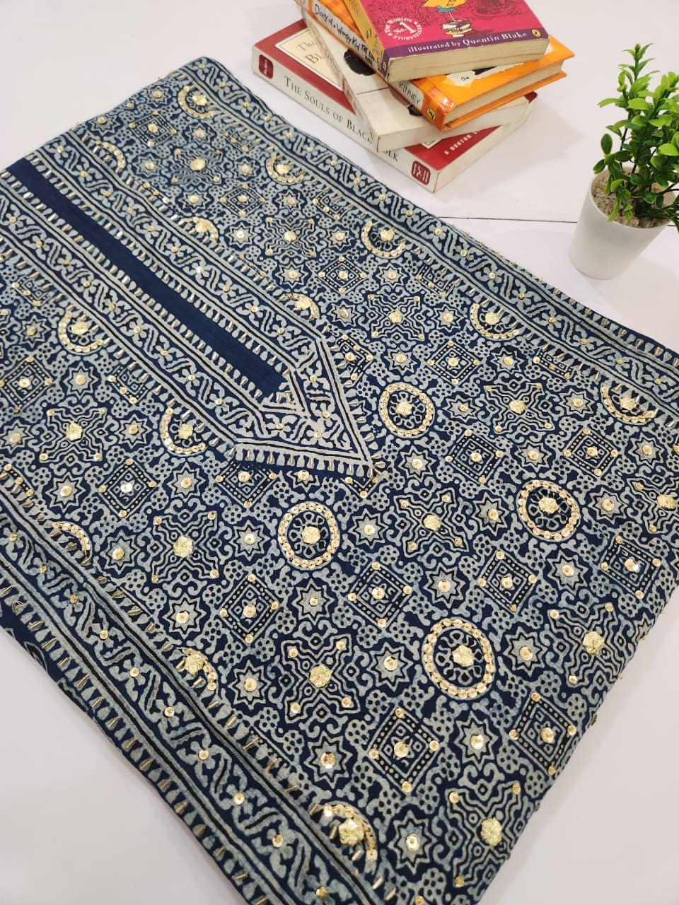 Lawn Natural Dyed Shirt With Adda Work