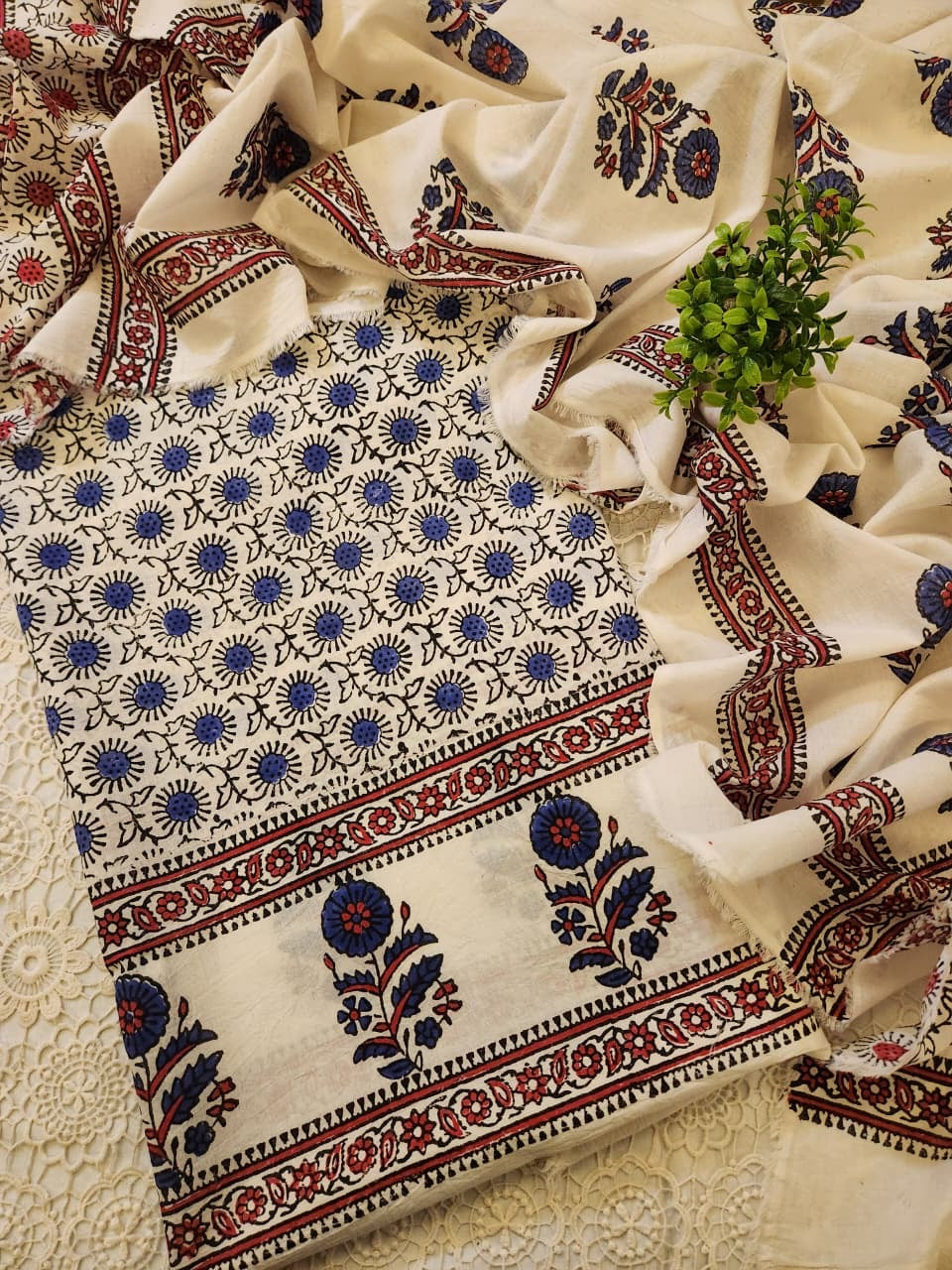 Boutique Special Lawn Block print 2pc (advance payment)