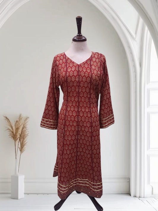 Medium Size Long dress lawn