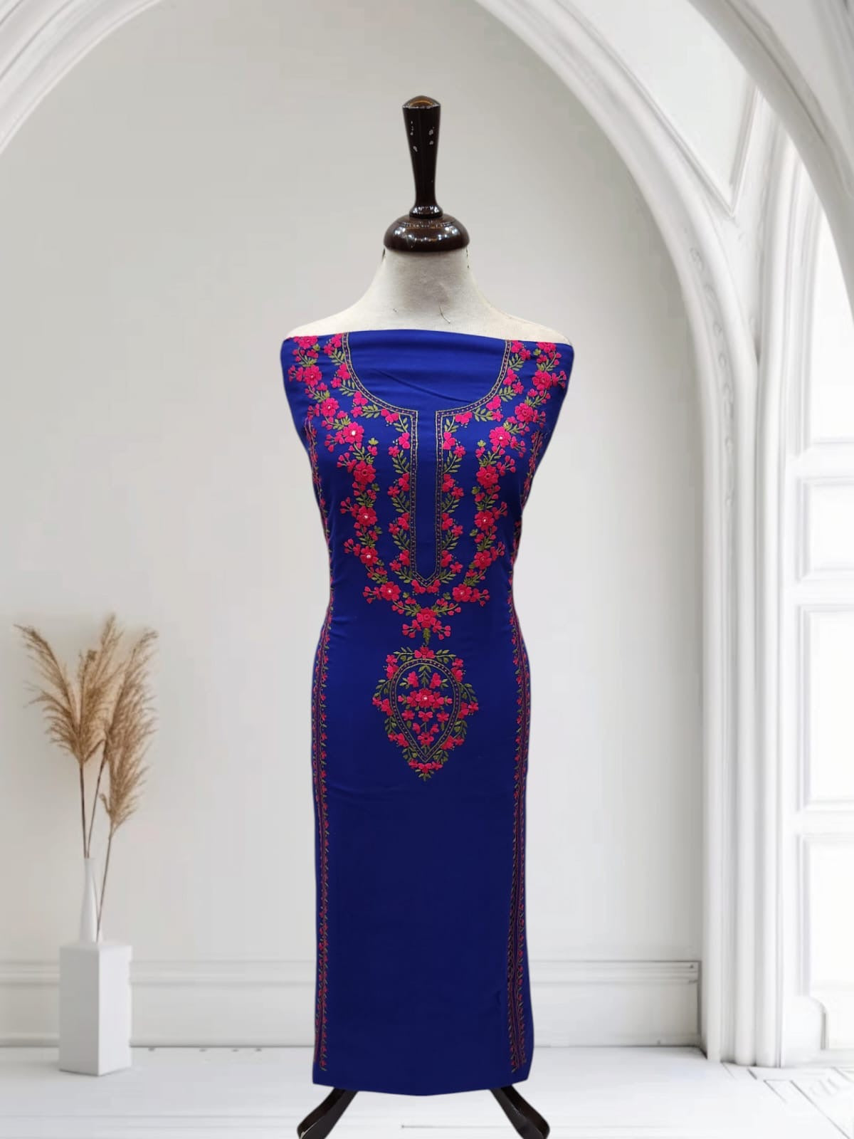 2pc Marina Tarkashi with embroidery