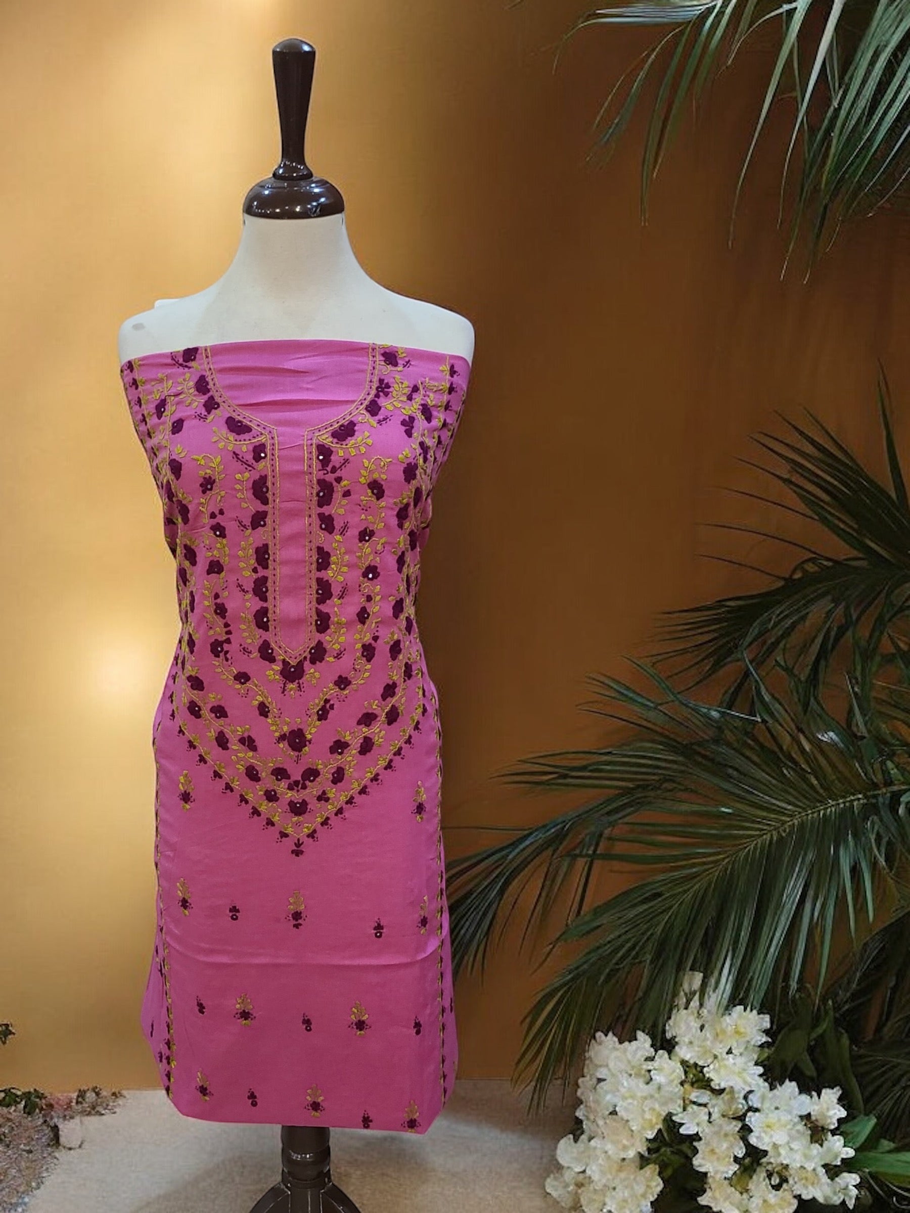 Worku Butic Heavy Hand Embroidered Lawn – Hand Work Boutique