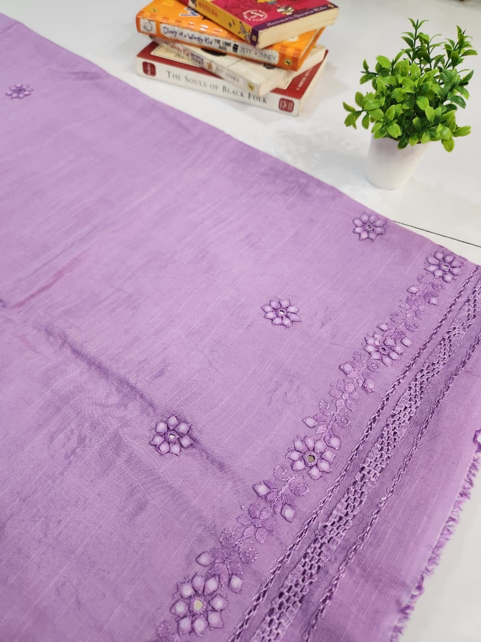 Premium Raw Tarkashi with patti work