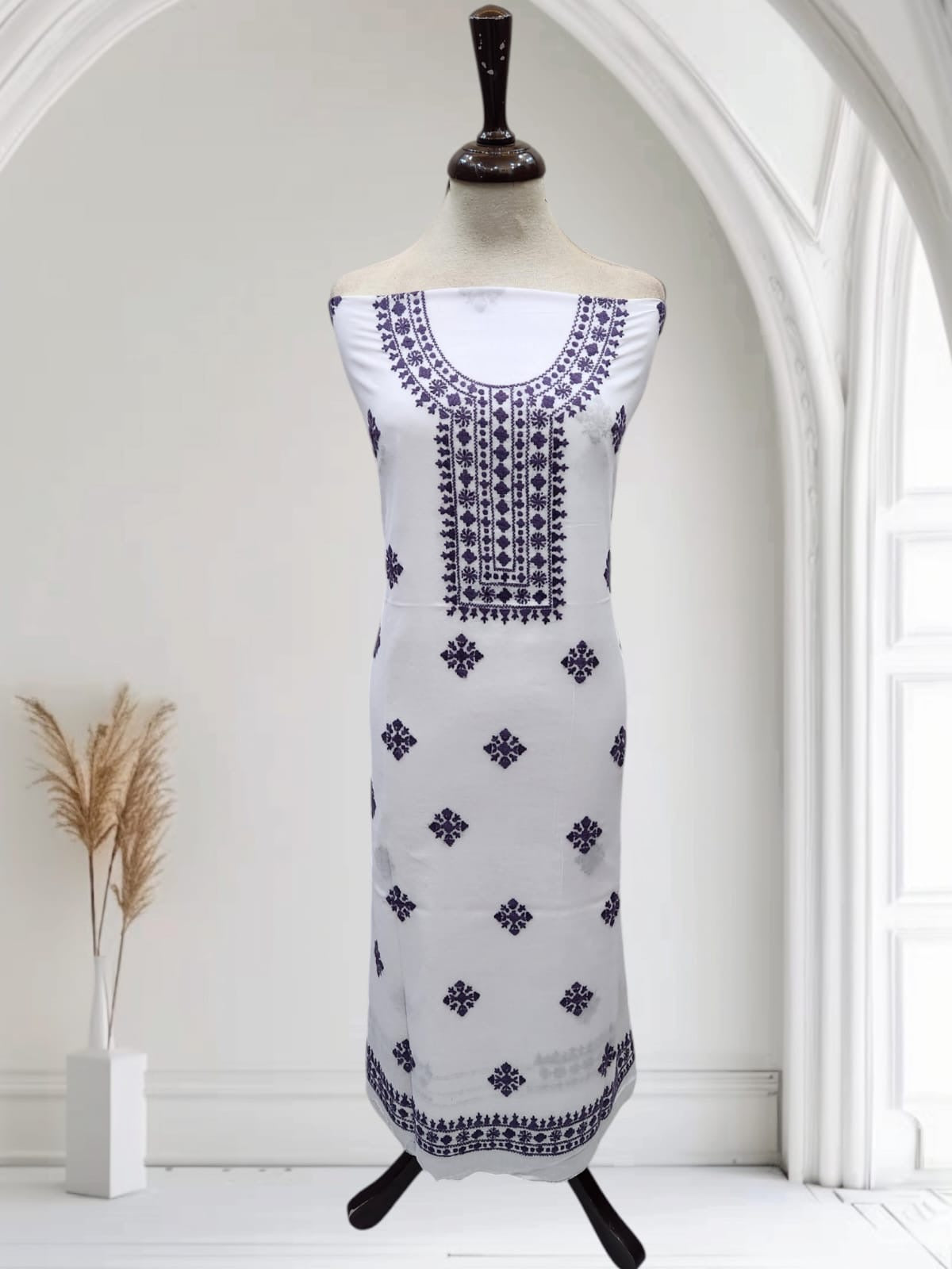 Gull e sitta lawn hand embroidered shirt
