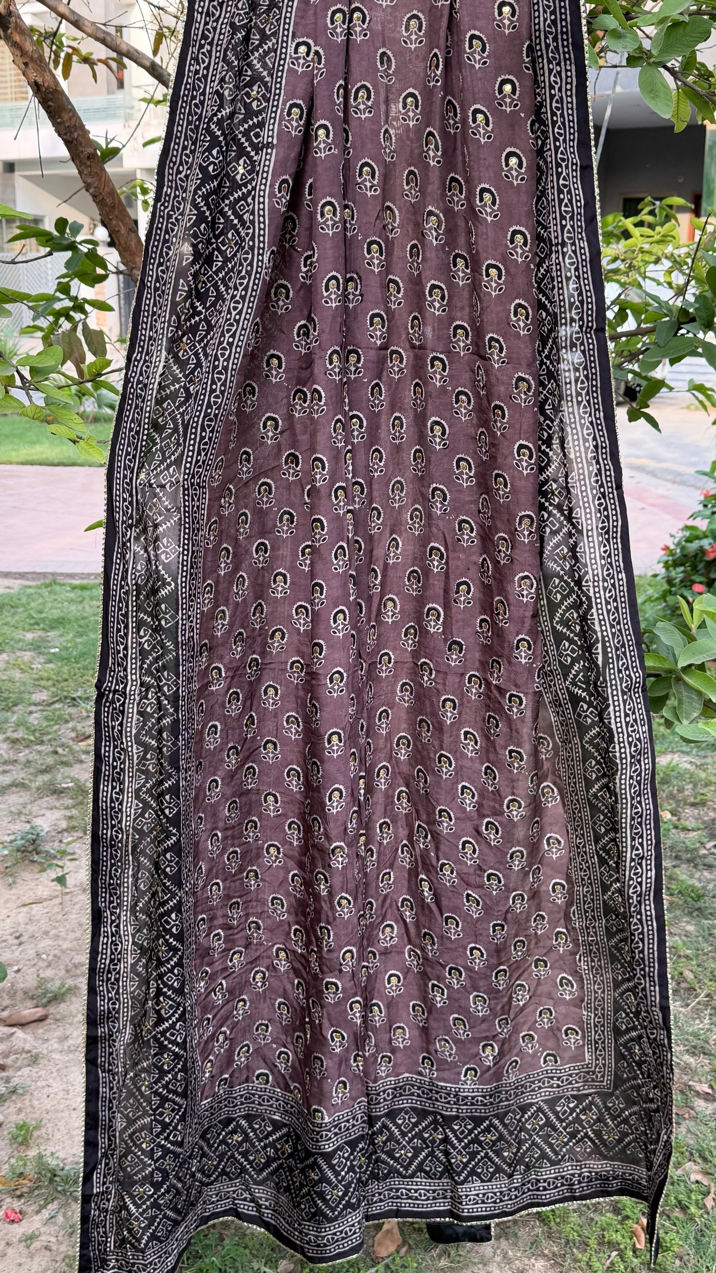 Medium silk dupatta with mukesh