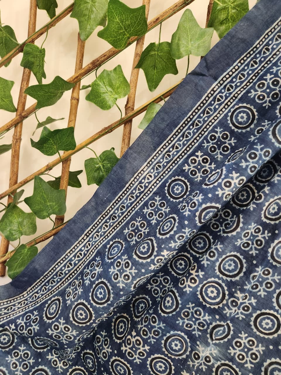 Exclusive Lawn Stoller (Mini scarf 🧣) with long lenght