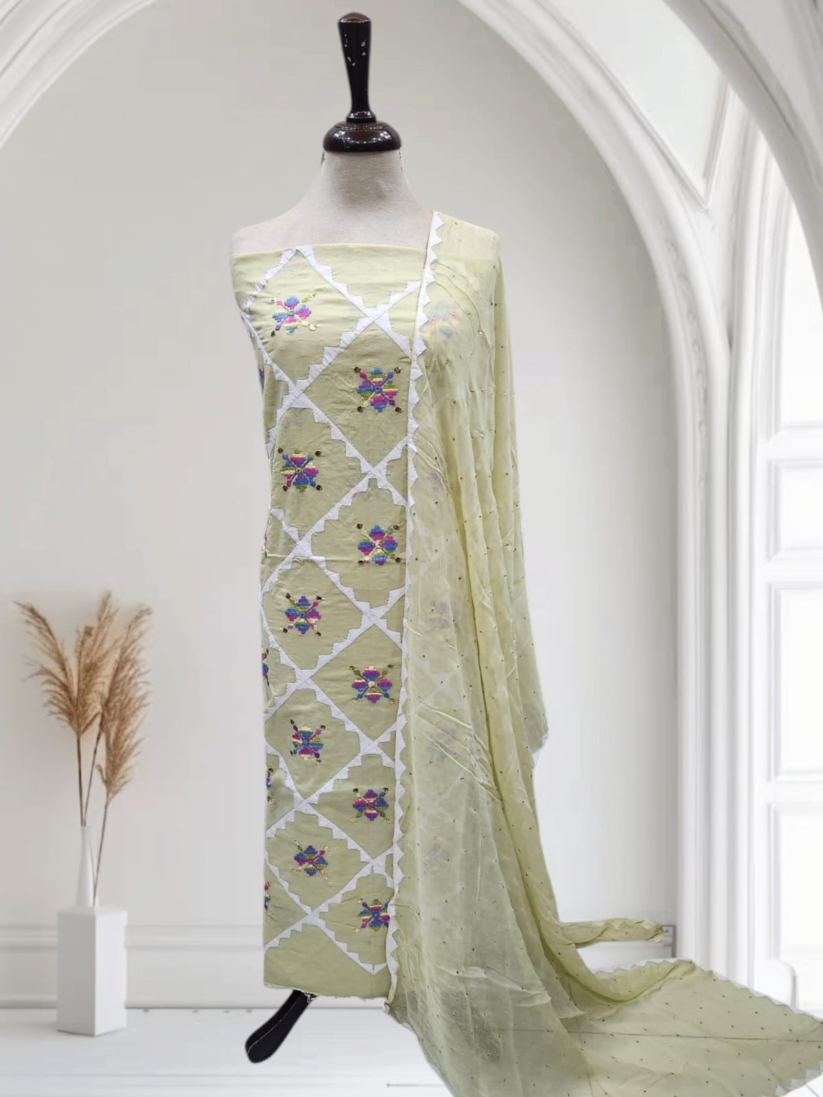Fully applique hand embroidered with mukesh 2pc