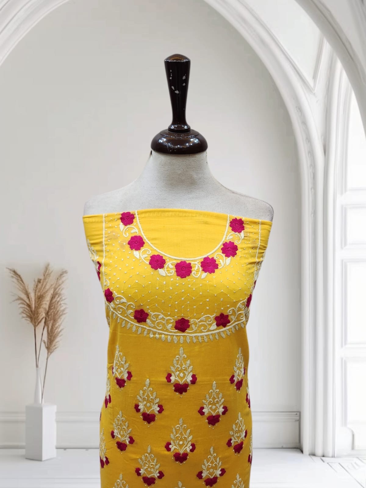 Pela Moti choor shade lawn hand embroidered shirt