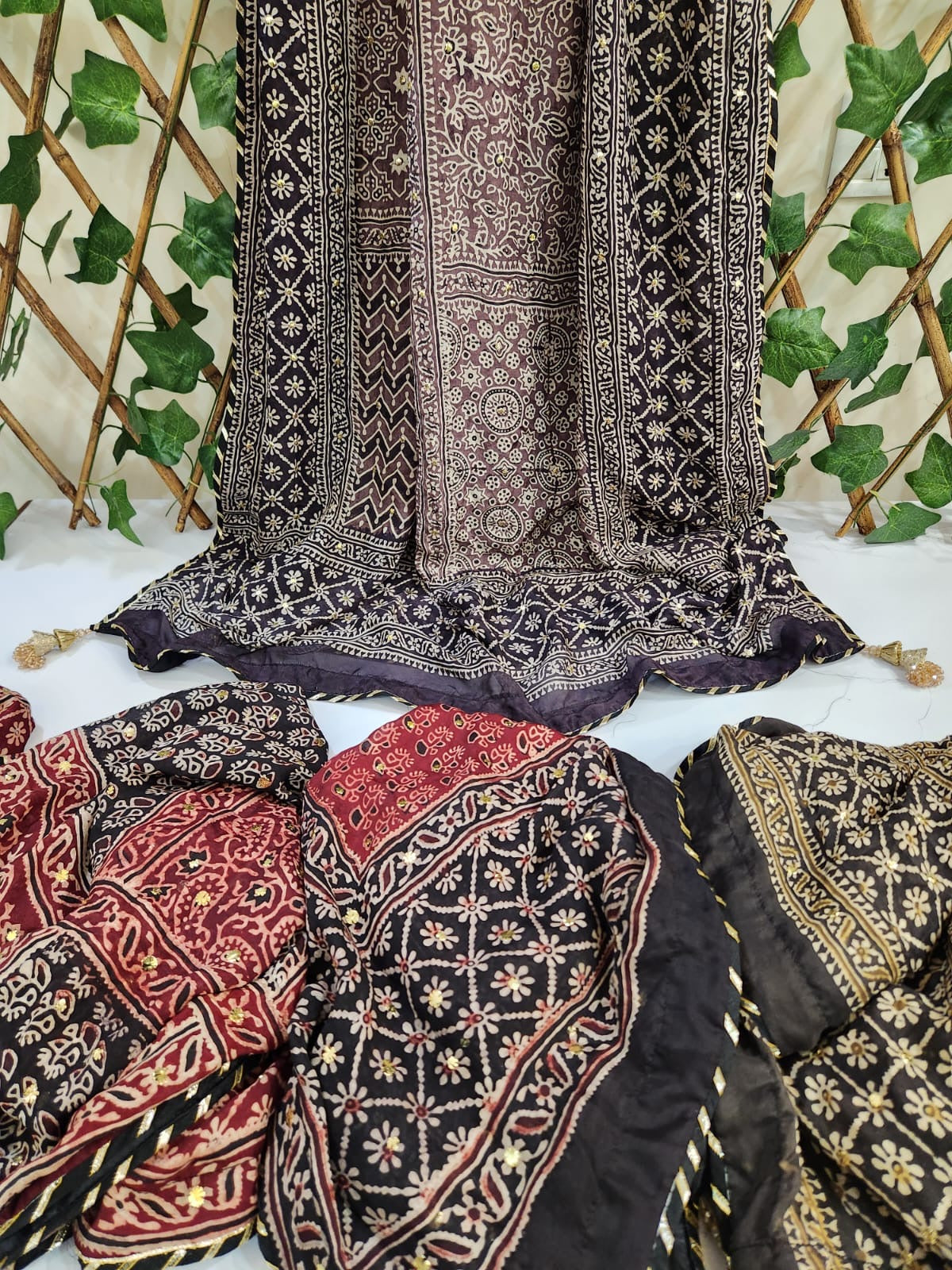 Natural dyed Silk with Mukesh Dupatta
