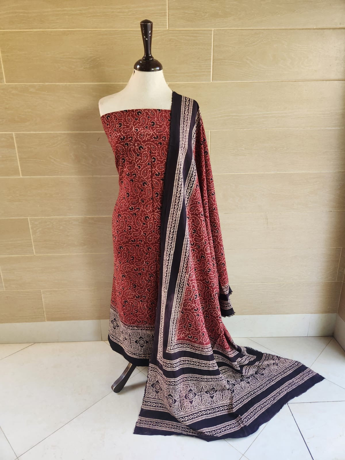 Lawn Natural Dyed shirt and dupatta