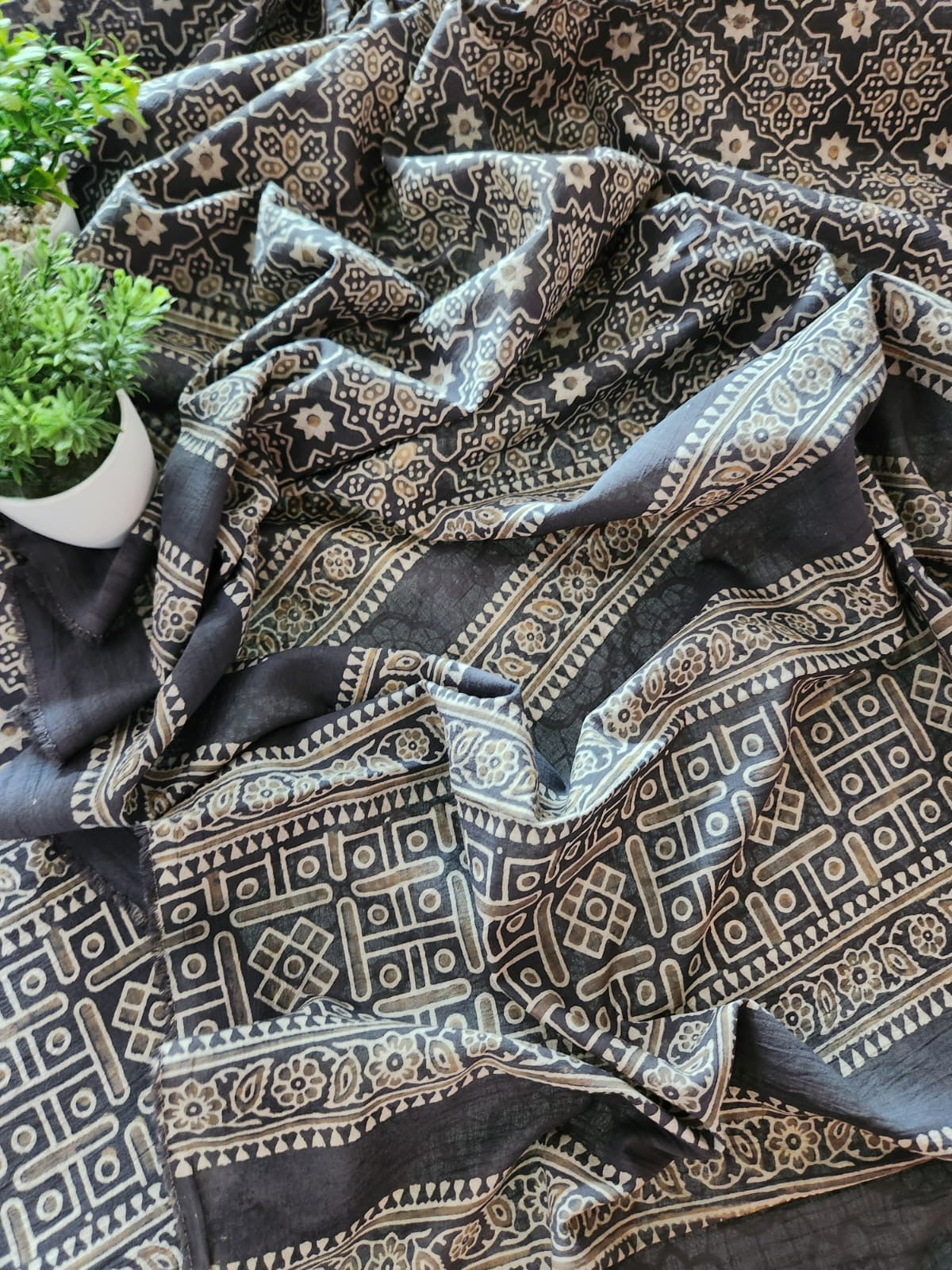 Lawn natural dyed 2pc advance payment