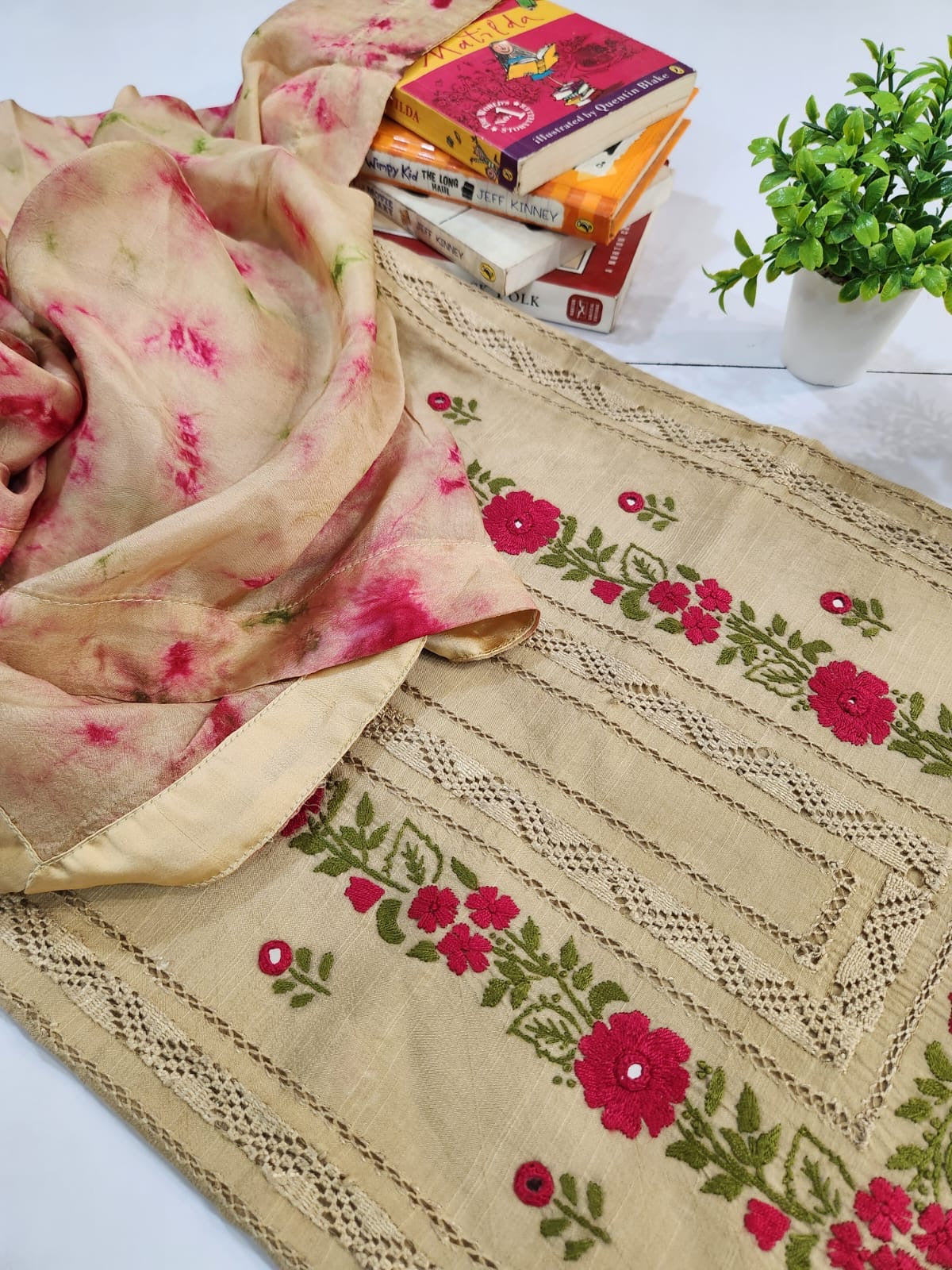 Premium Raw Silk Tarkashi 3pc advance payment