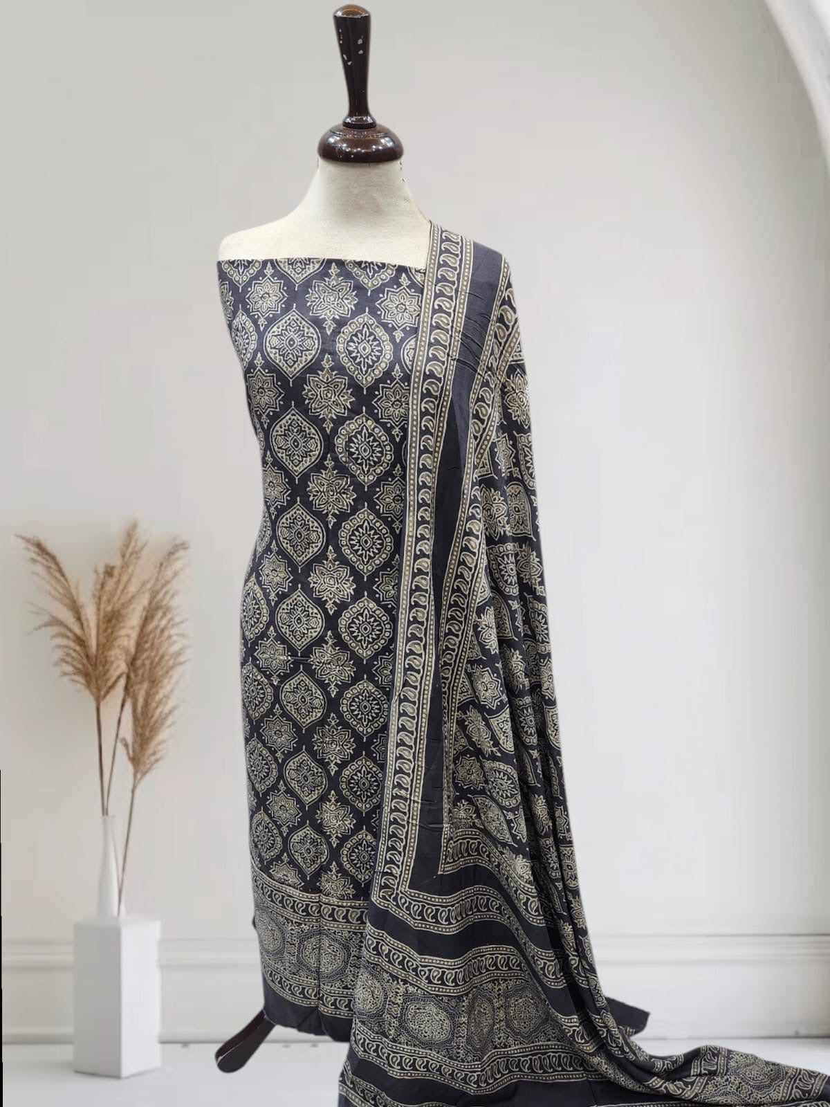 Natural dyed linen 2pc grey