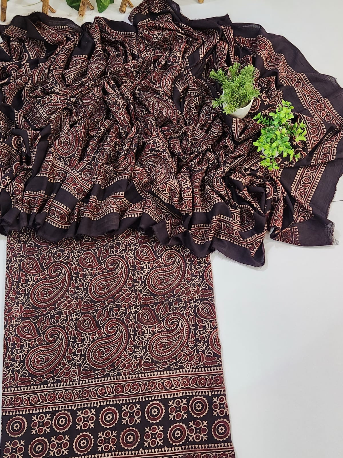 Lawn Natural dyed