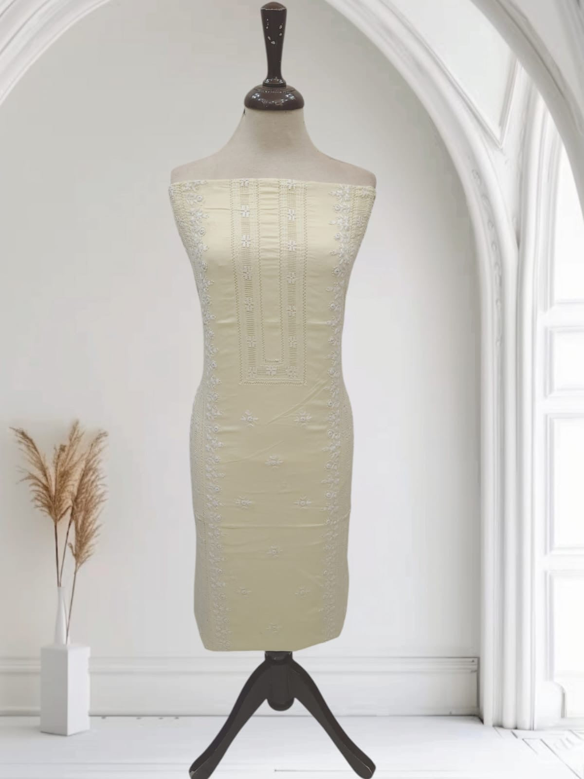 Light Lemon shade with white Tarkashi & embroidered shirt